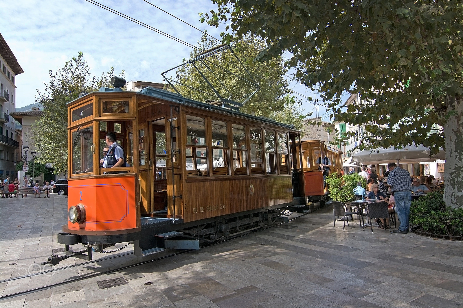 Nikon D7100 + Sigma 50-100mm F1.8 DC HSM Art sample photo. Soller tram mallorca photography