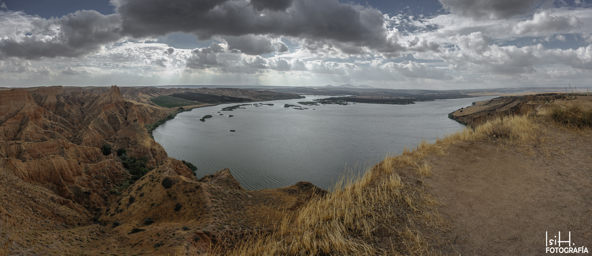 Nikon D700 + Nikon AF Nikkor 20mm F2.8D sample photo. Barrancas de burujón (pano) photography