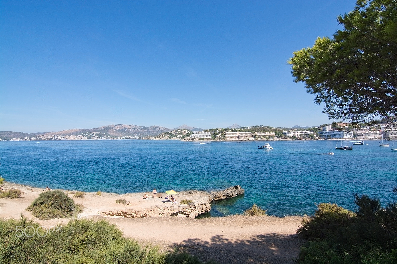 Nikon D7100 sample photo. Boats on turquoise mediterranean photography