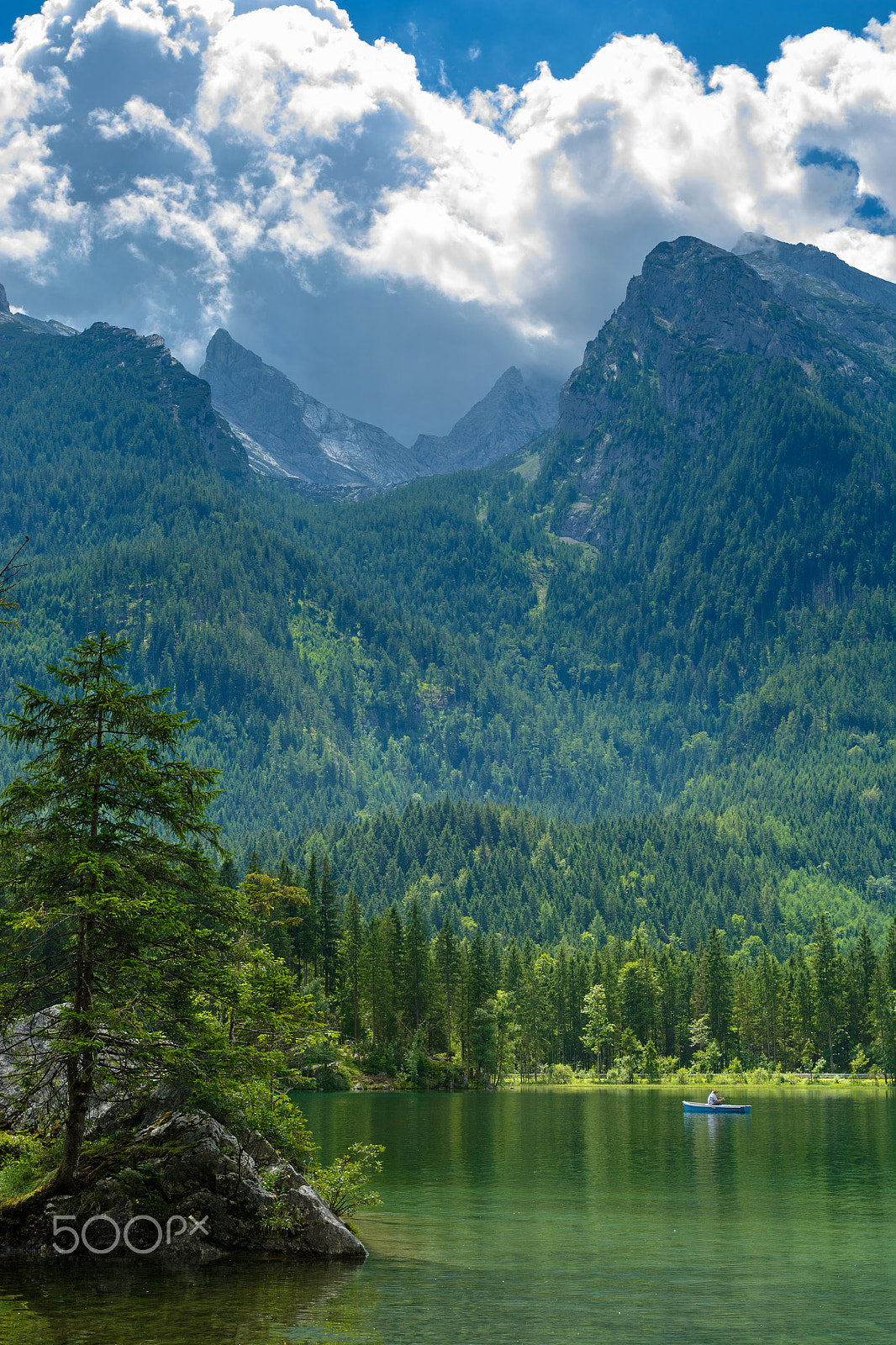 Nikon AF-S Nikkor 17-35mm F2.8D ED-IF sample photo. Fishing in hintersee photography