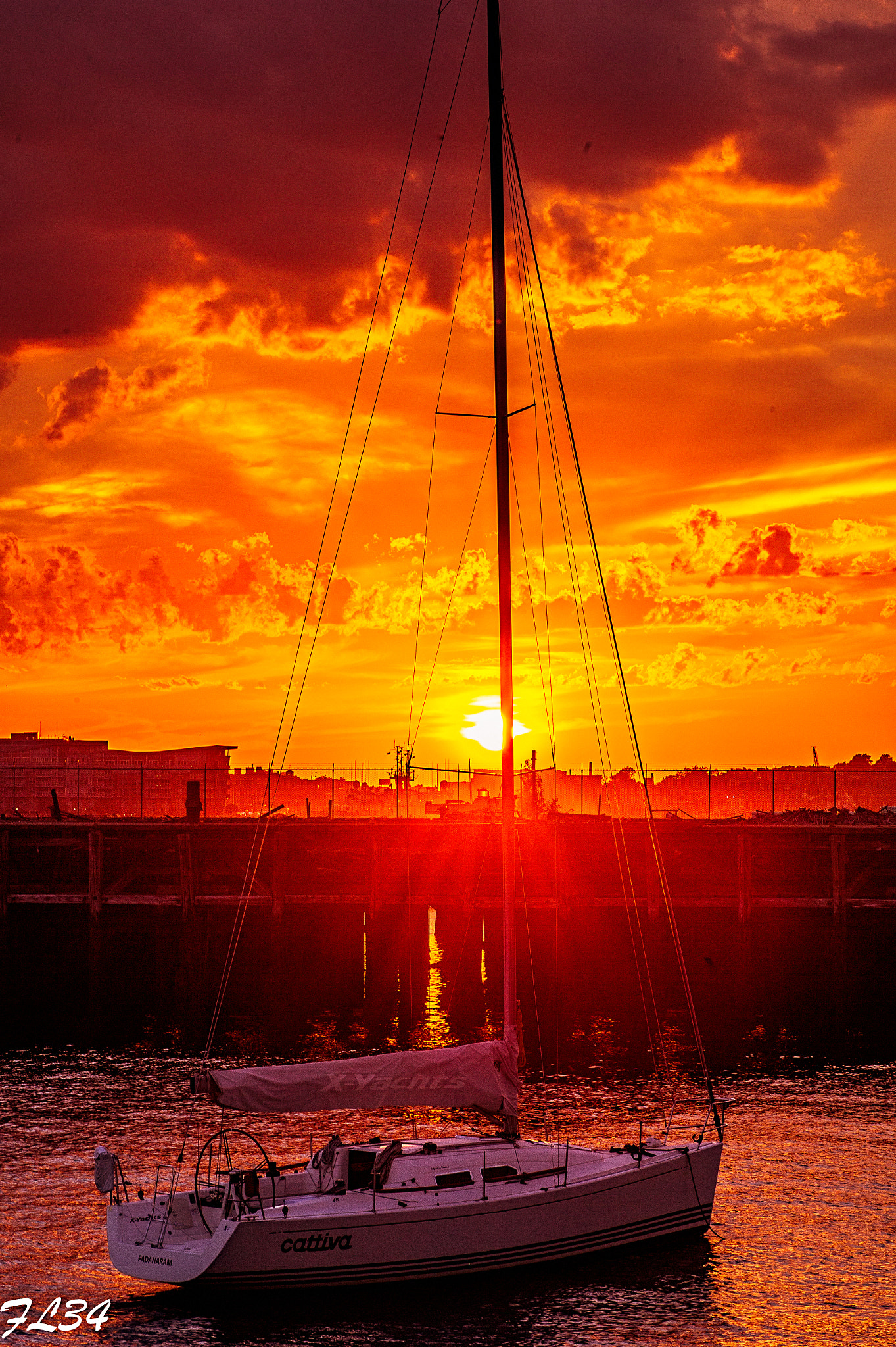 Nikon D4S sample photo. Sunset at piers park photography