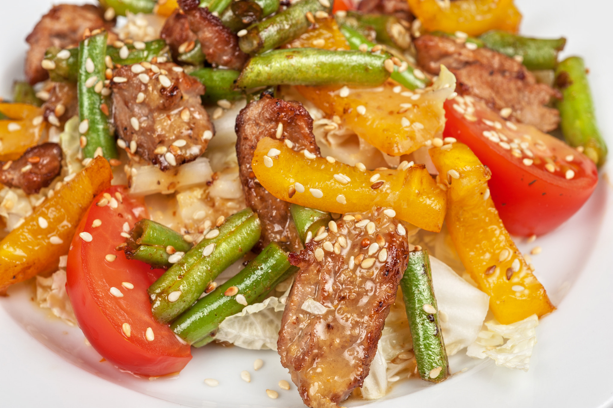 Nikon D700 + Nikon AF Micro-Nikkor 60mm F2.8D sample photo. Warm salad with veal photography