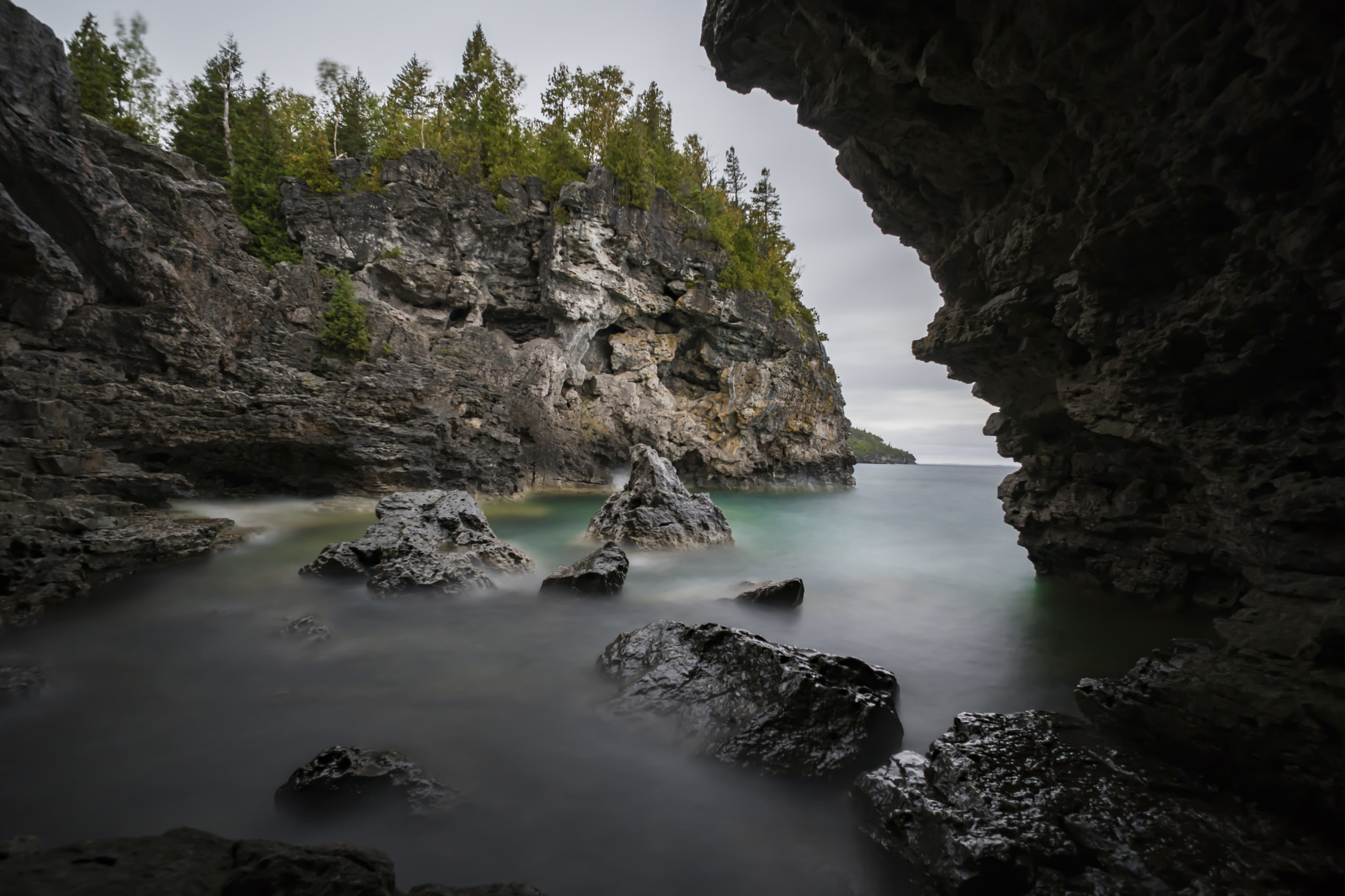 Sony a6300 + ZEISS Touit 12mm F2.8 sample photo. The cave photography