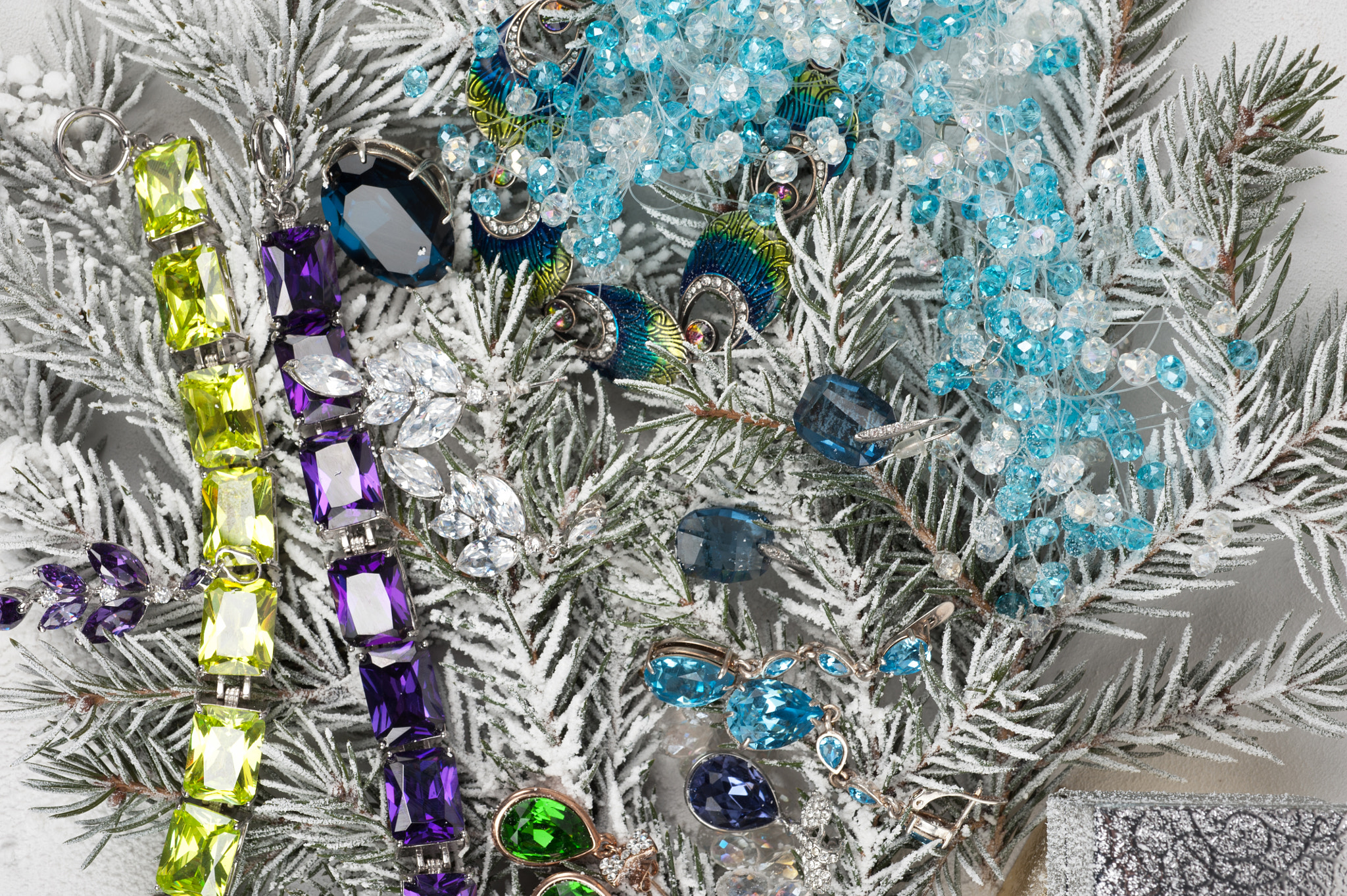 Nikon D700 + Nikon AF Micro-Nikkor 60mm F2.8D sample photo. Jewelry at fir tree photography
