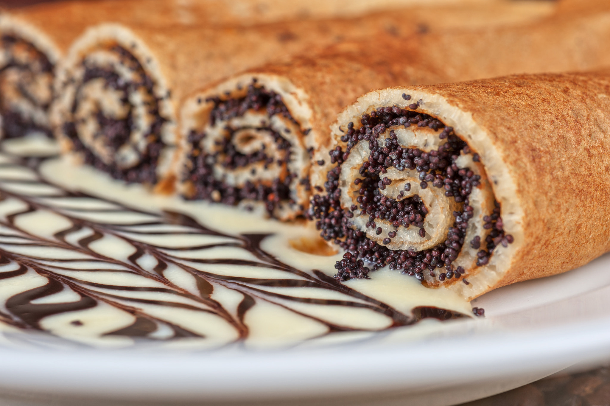 Nikon D700 + Nikon AF Micro-Nikkor 60mm F2.8D sample photo. Pancakes with poppy seeds photography
