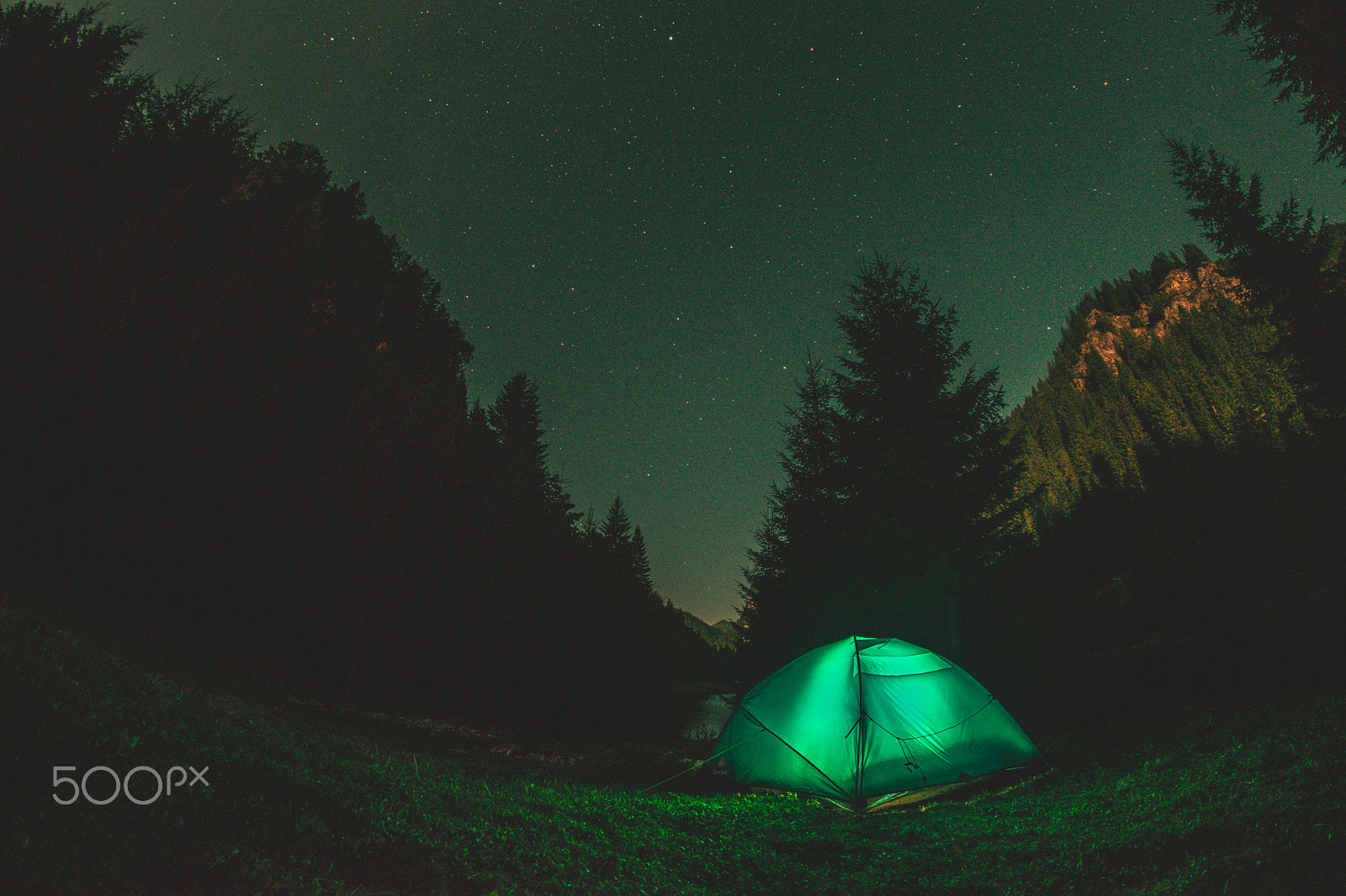 Nikon D5300 + Samyang 8mm F3.5 Aspherical IF MC Fisheye sample photo. Glowing tent under a night sky photography