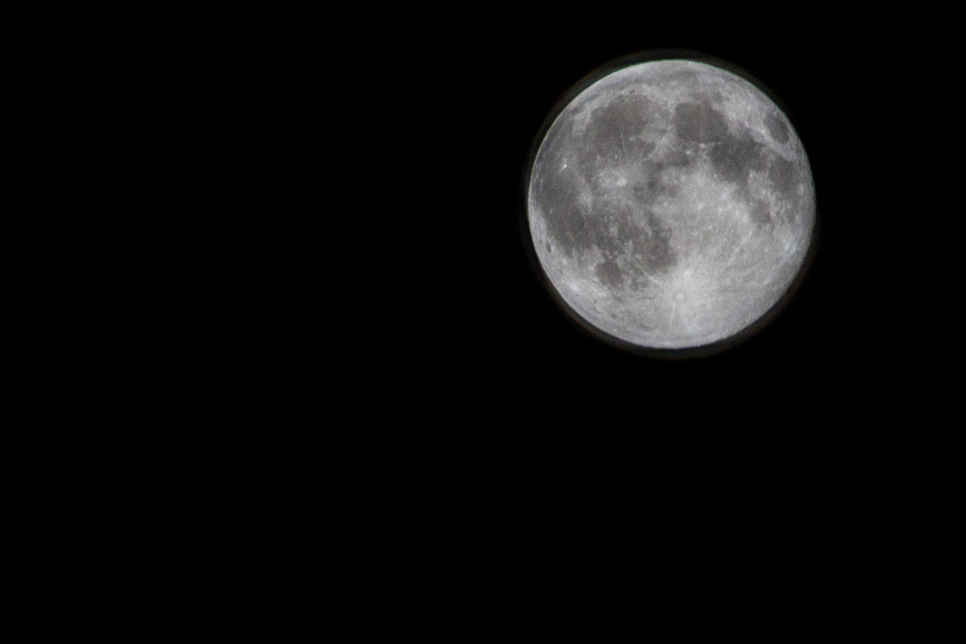 Canon EF 75-300mm f/4-5.6 USM sample photo. Moon photography