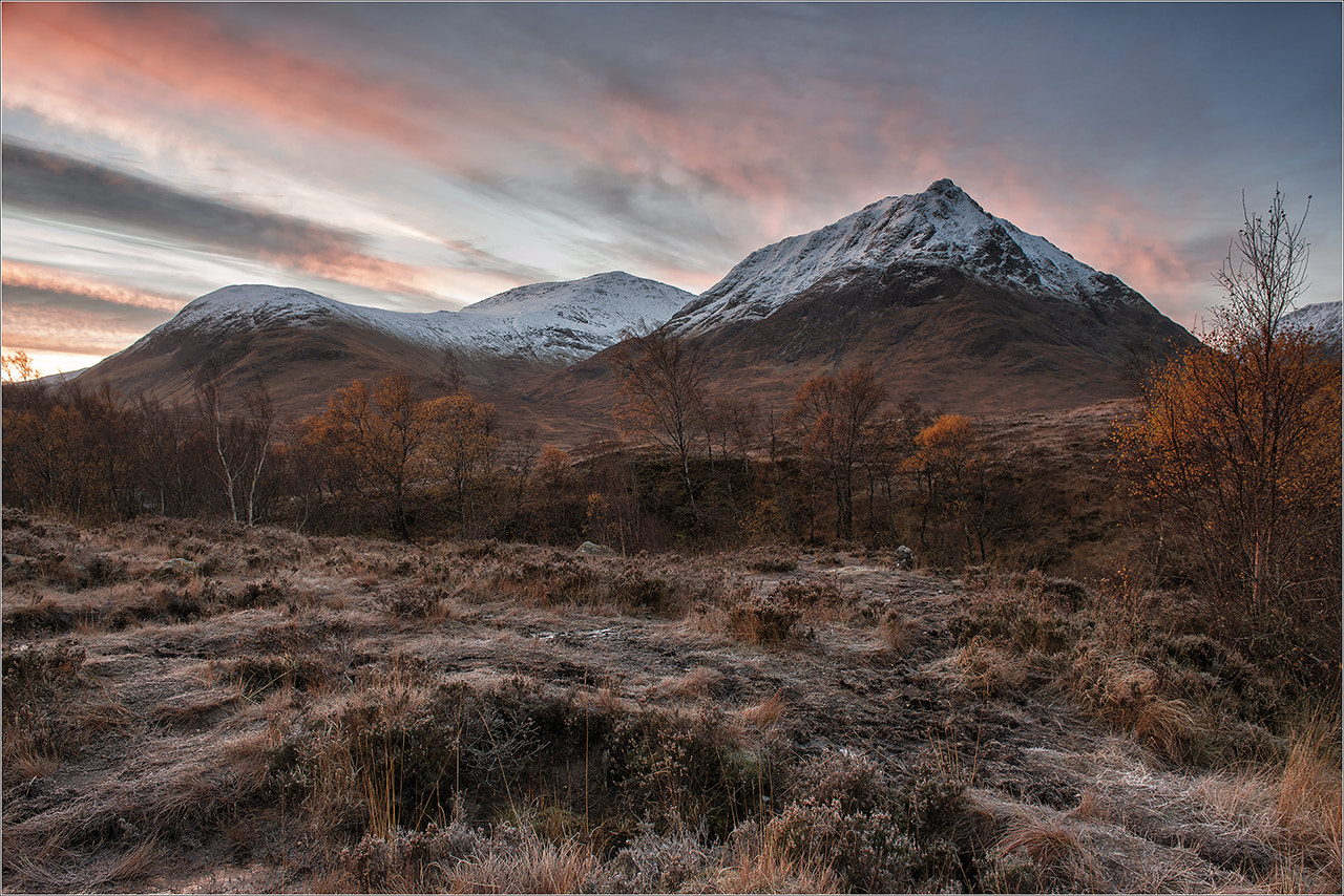 Nikon D800 + Nikon AF Nikkor 24mm F2.8D sample photo. White corrie sunrise photography