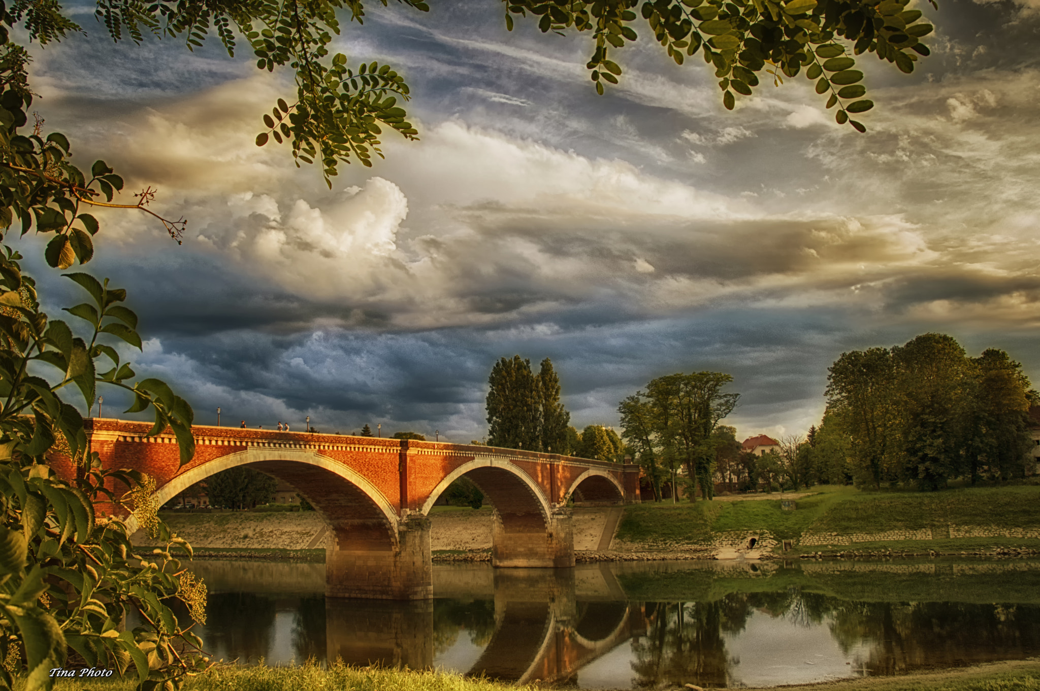 Sigma 28-300mm F3.5-6.3 DG Macro sample photo. The old bridge, sisak croatia photography