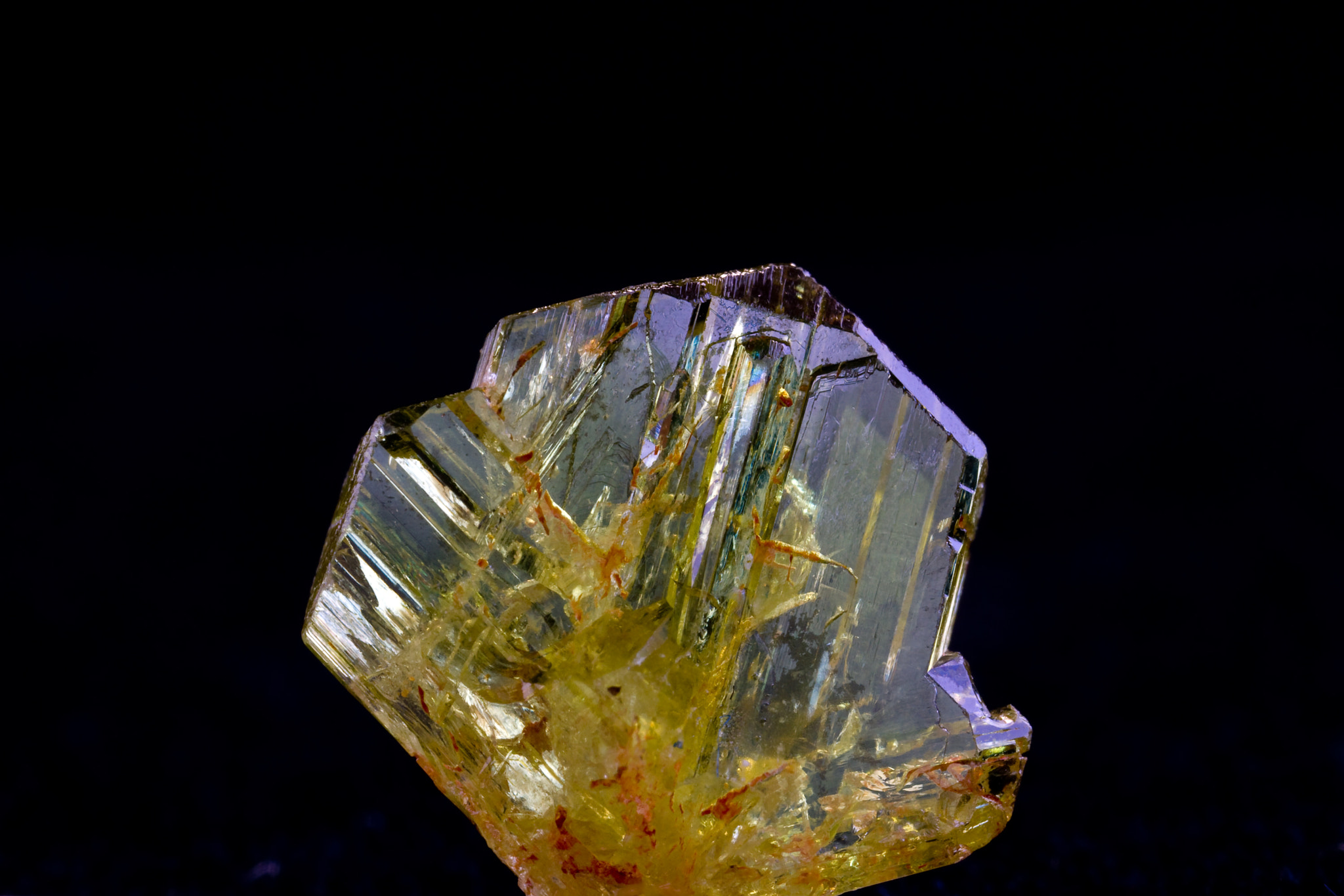 Canon MP-E 65mm F2.5 1-5x Macro Photo sample photo. Chrysoberyl photography