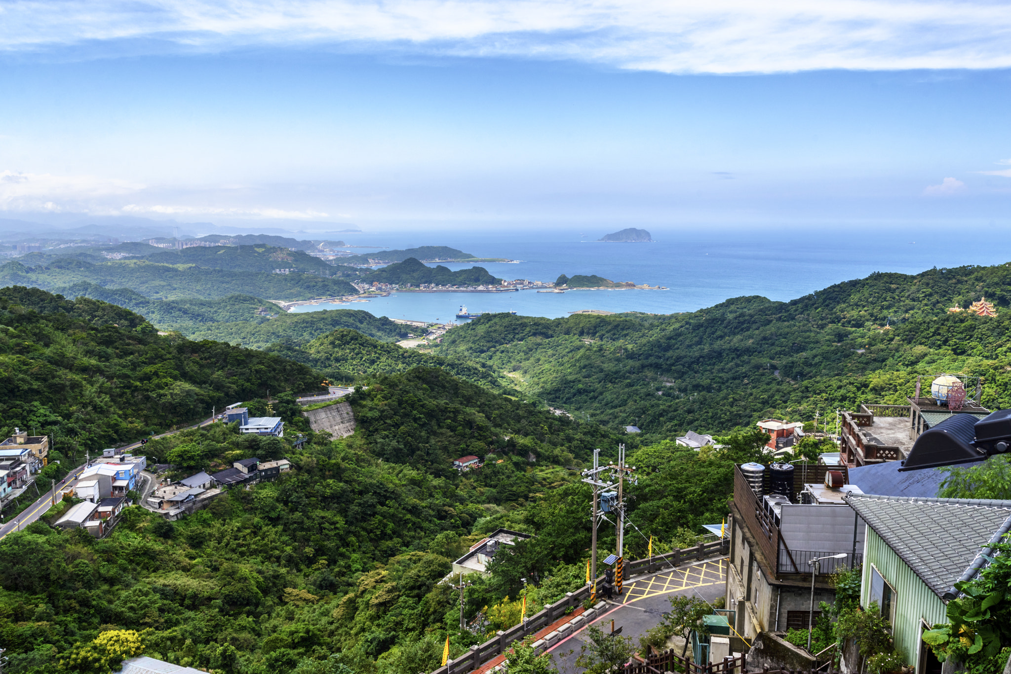 AF Zoom-Nikkor 28-80mm f/3.3-5.6G sample photo. Taiwan jiufen district photography