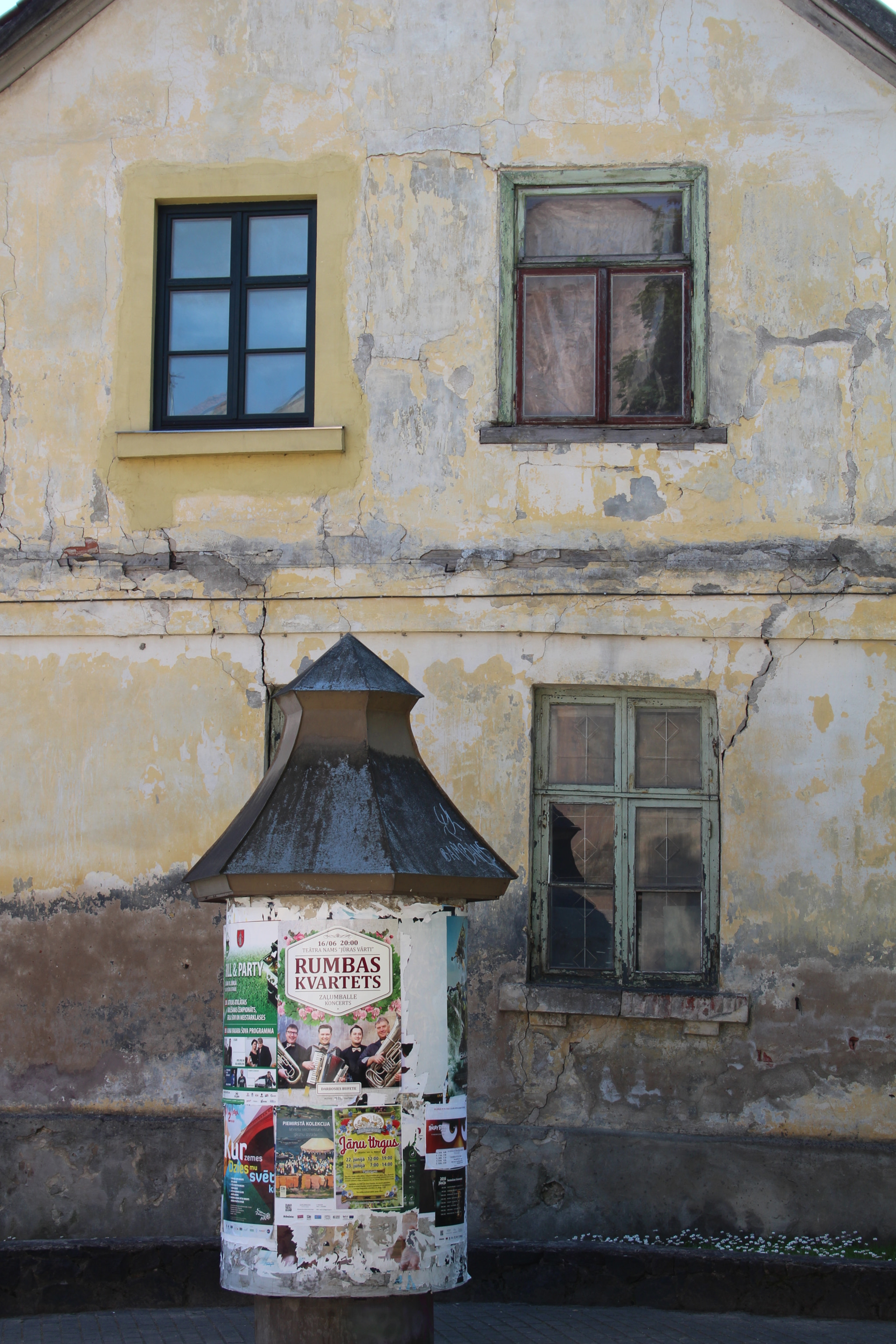 Canon EF-S 18-55mm F3.5-5.6 II sample photo. Latvia, kuldiga photography
