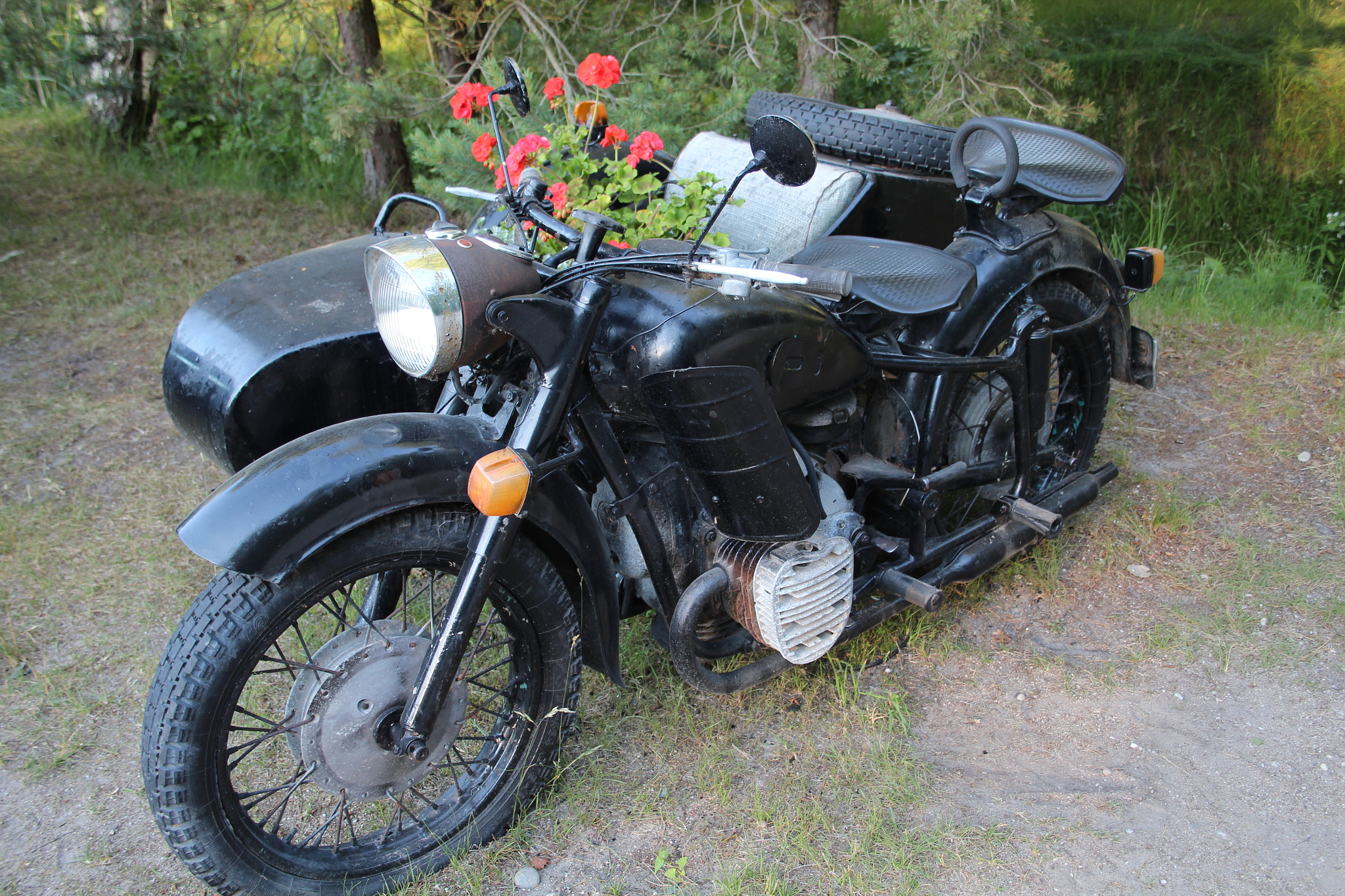 Canon EF-S 18-55mm F3.5-5.6 II sample photo. Motorcycle photography