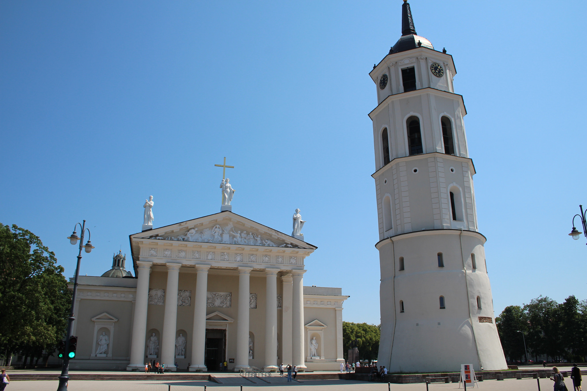 Canon EF-S 18-55mm F3.5-5.6 II sample photo. Vilnius, lithuania photography