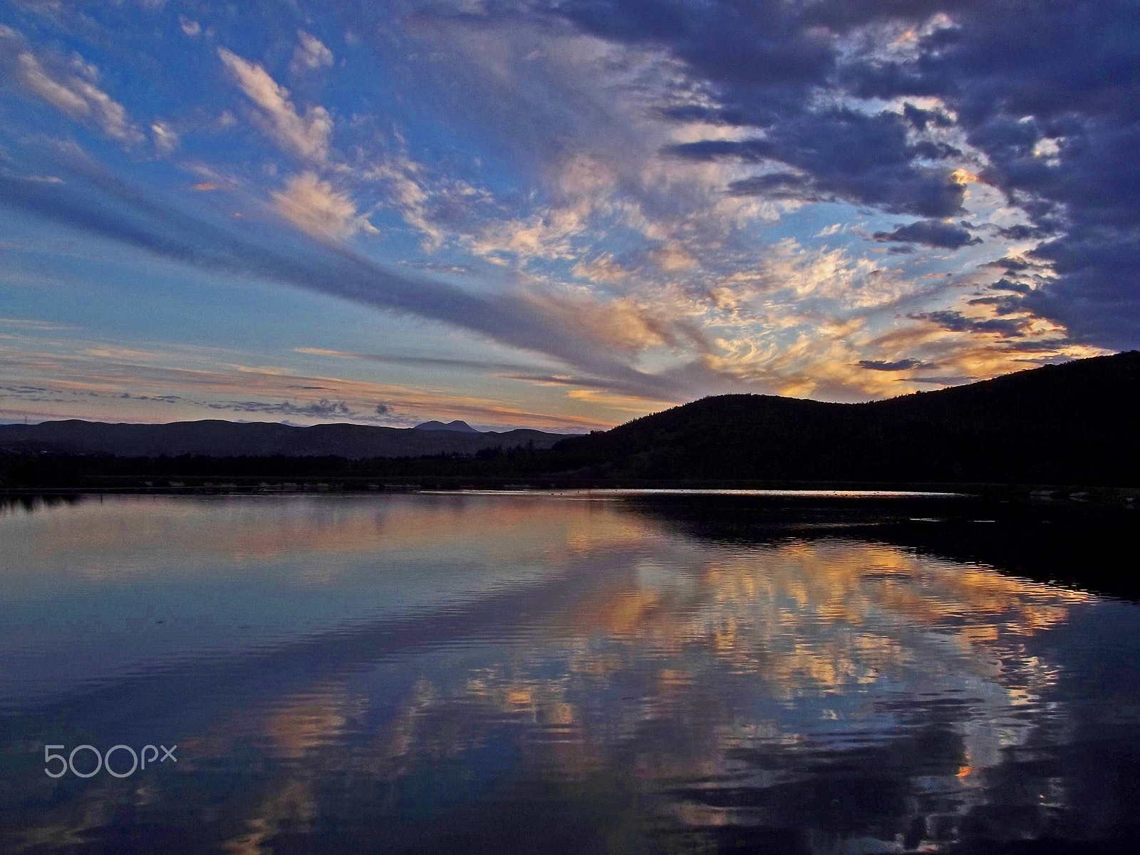 Fujifilm FinePix S2960 sample photo. Dusk photography