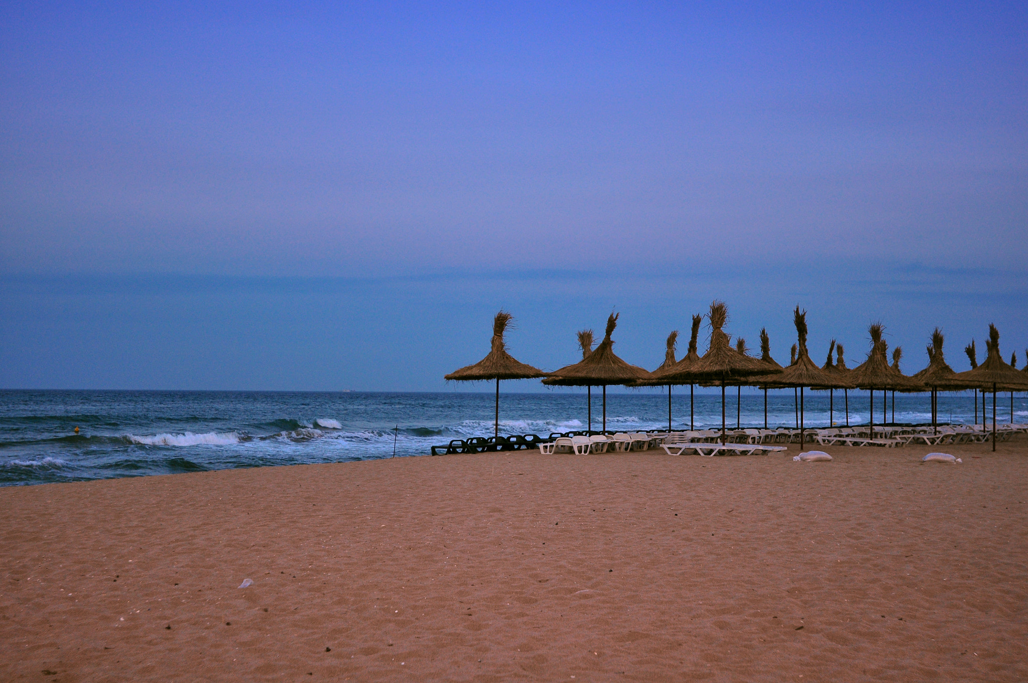 Nikon AF-S Nikkor 17-35mm F2.8D ED-IF sample photo. Magic sea photography