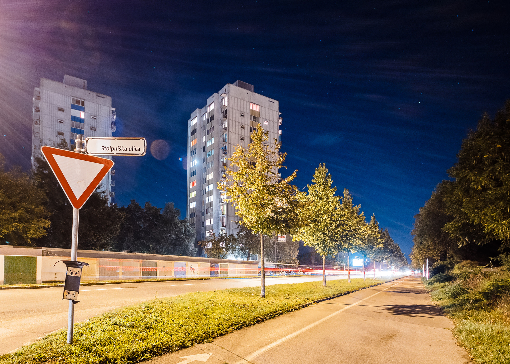 Sigma 8-16mm F4.5-5.6 DC HSM sample photo. Tower-block street photography