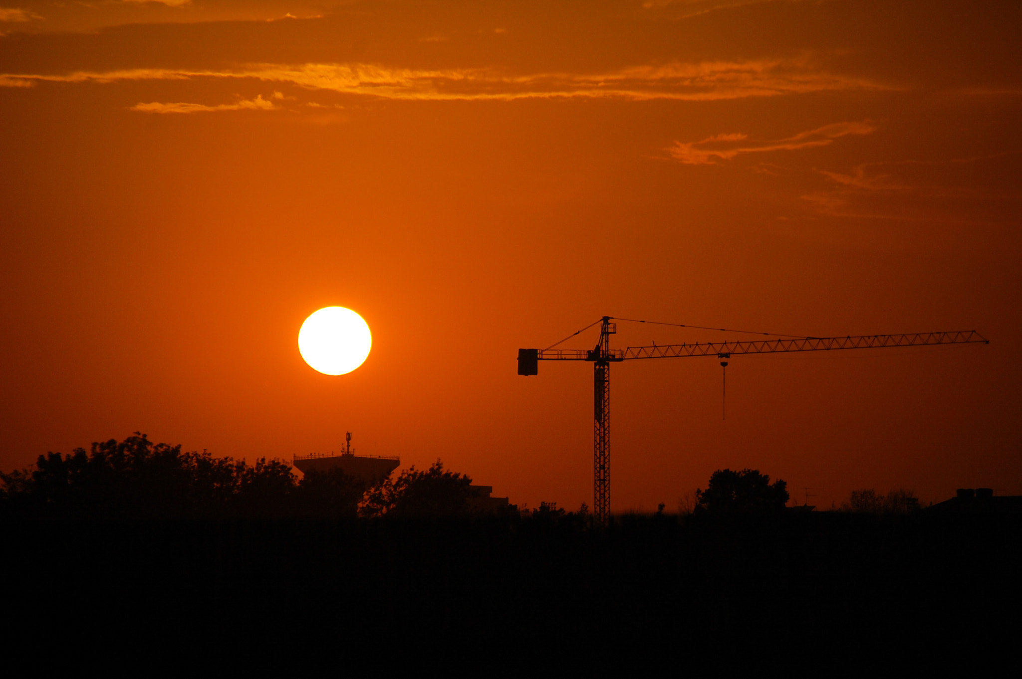 Sigma 18-250mm F3.5-6.3 DC Macro OS HSM sample photo. Sky orange photography