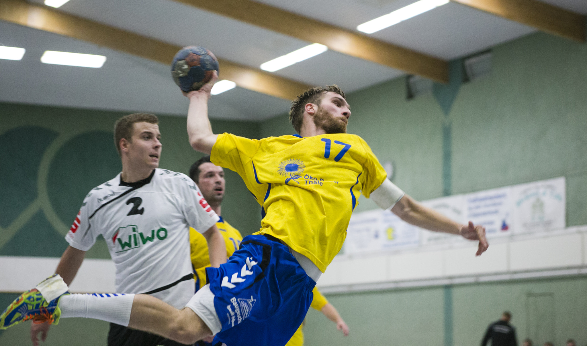 Canon EOS 6D + Canon EF 70-210mm f/3.5-4.5 USM sample photo. Handball#23 photography