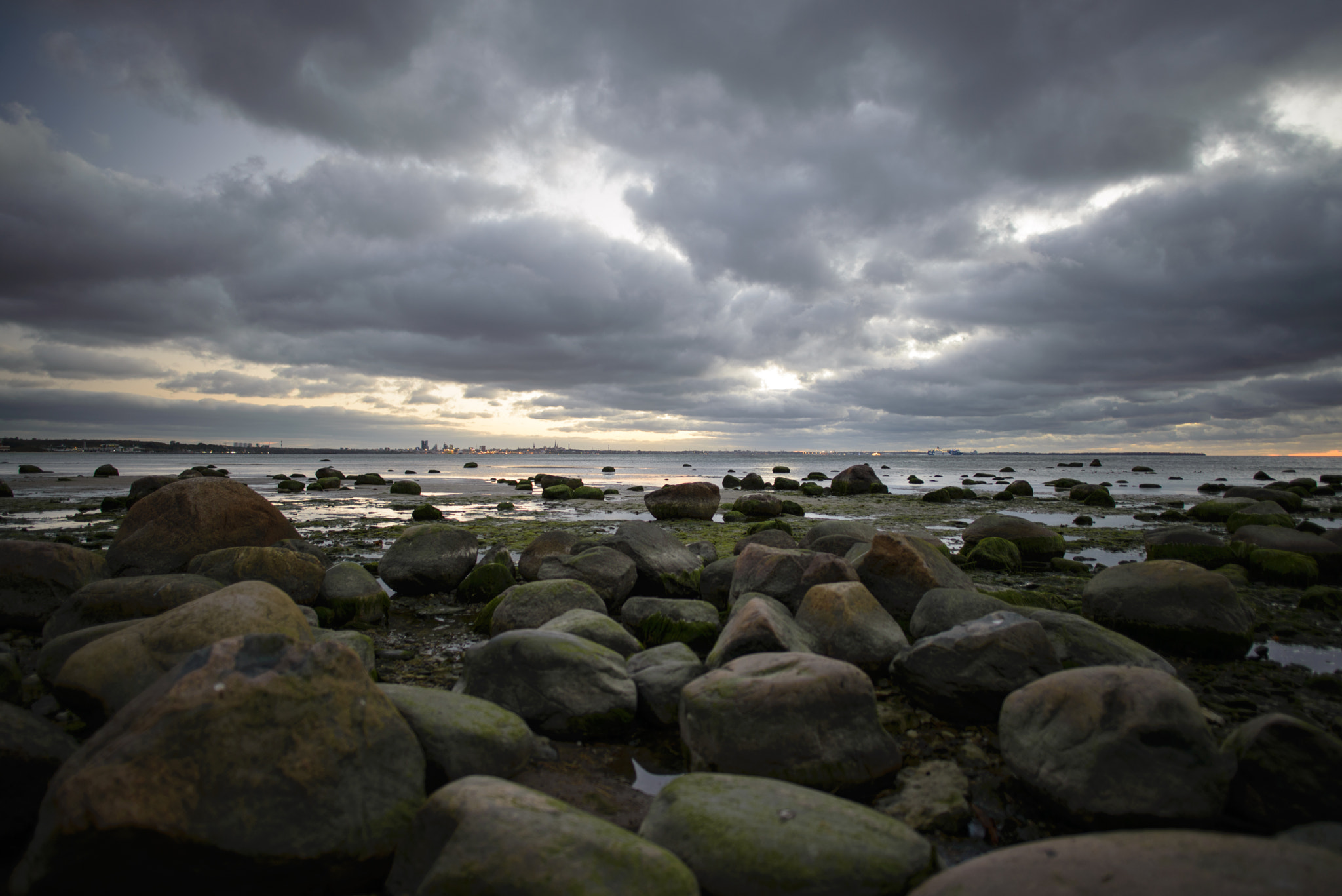Nikon D600 + Nikon AF-S Nikkor 20mm F1.8G ED sample photo. Stones and clouds photography