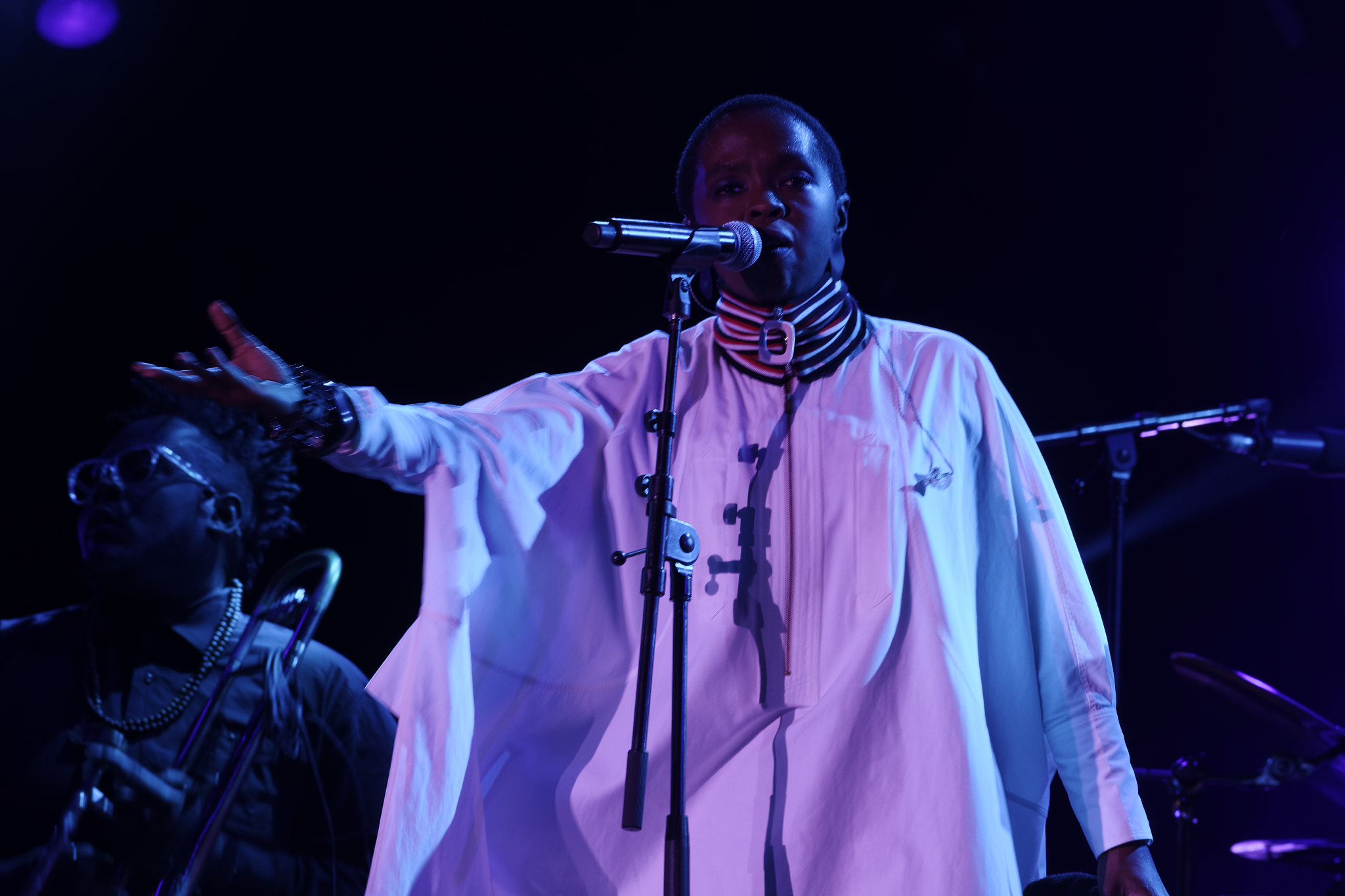 Canon EF 200mm f/2.8L sample photo. Ms lauryn hill soul in blue photography