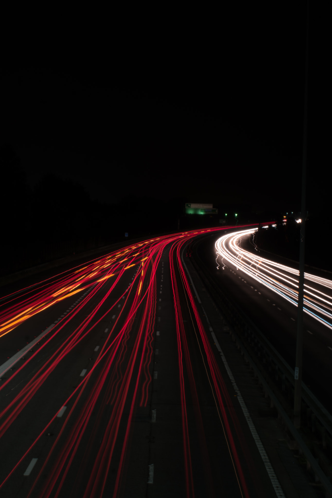 Samsung NX 45mm F1.8 sample photo. Traffic photography