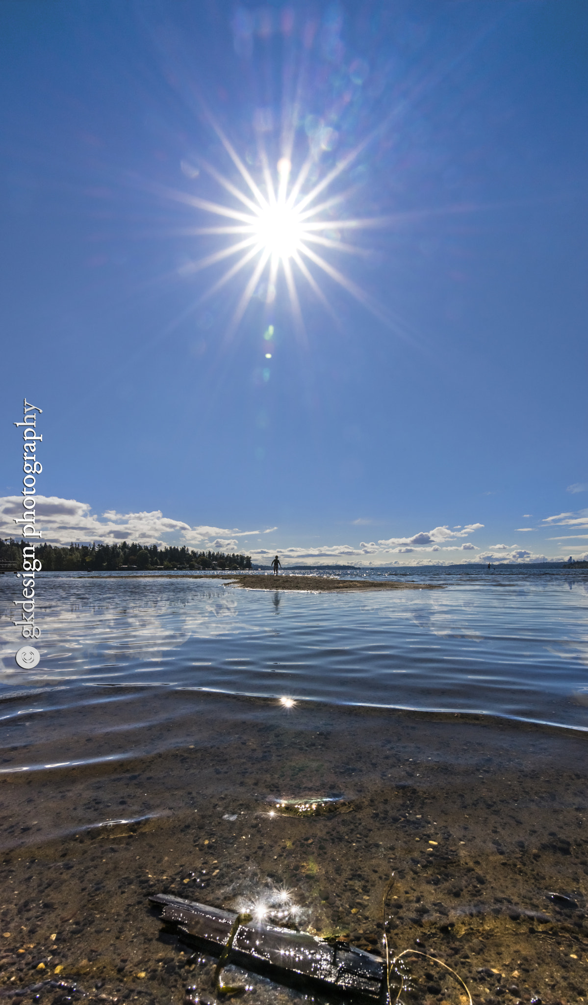 Nikon D610 + Tokina AT-X 17-35mm F4 Pro FX sample photo. Child on dune photography