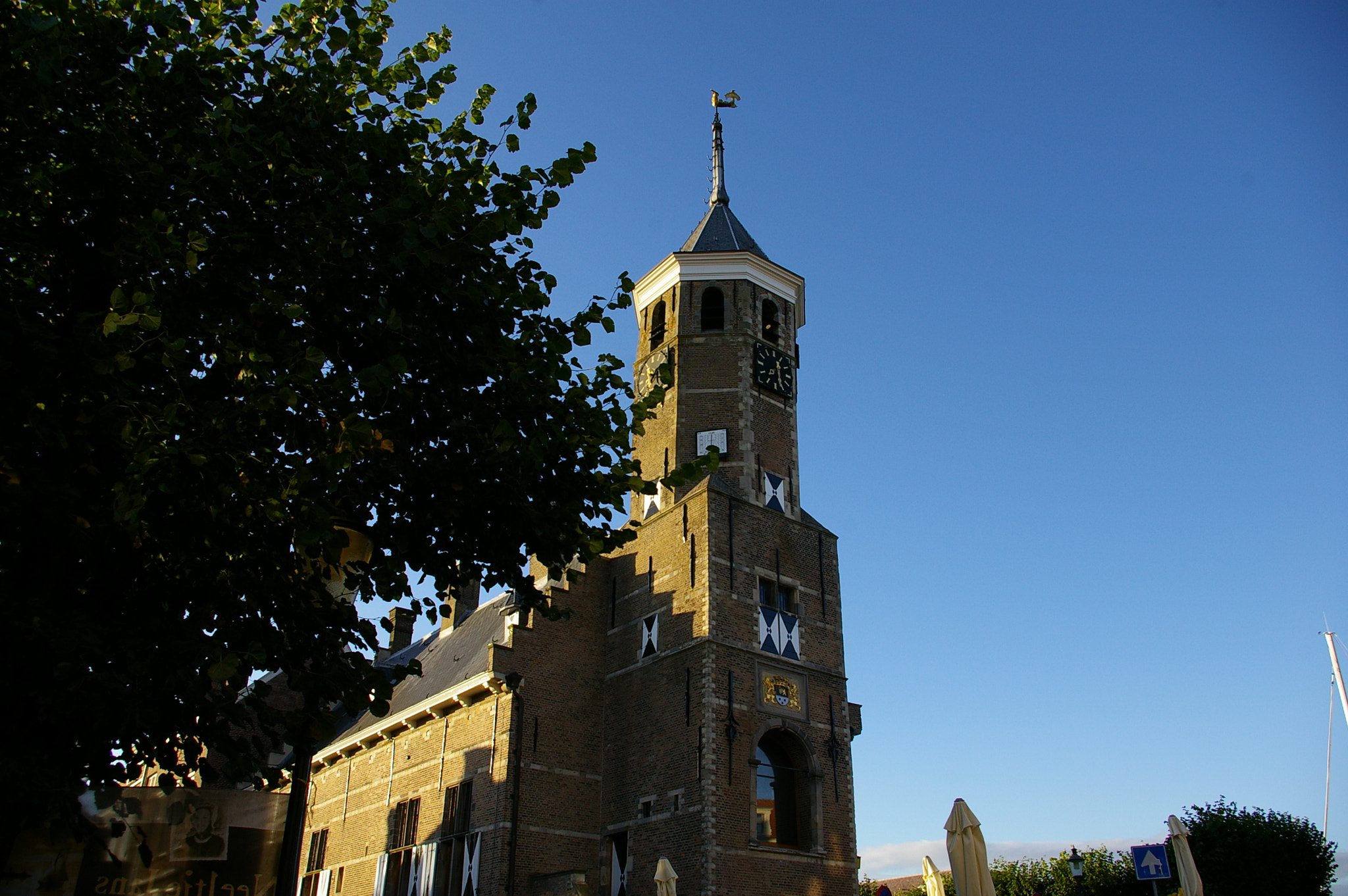 Pentax *ist DL sample photo. Willemstad - church photography