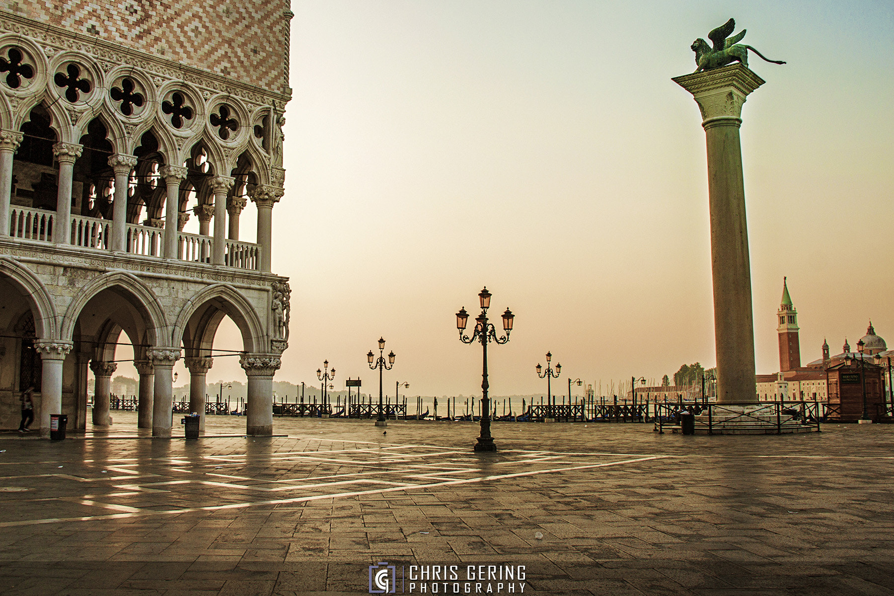 Canon EF-S 18-200mm F3.5-5.6 IS sample photo. Piazza san marco photography