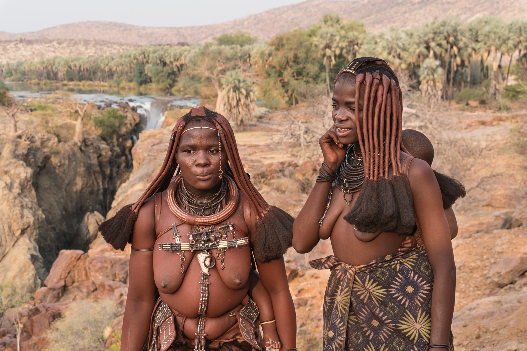 Sony E 18-200mm F3.5-6.3 OSS sample photo. Meeting at epupa falls, namibia photography