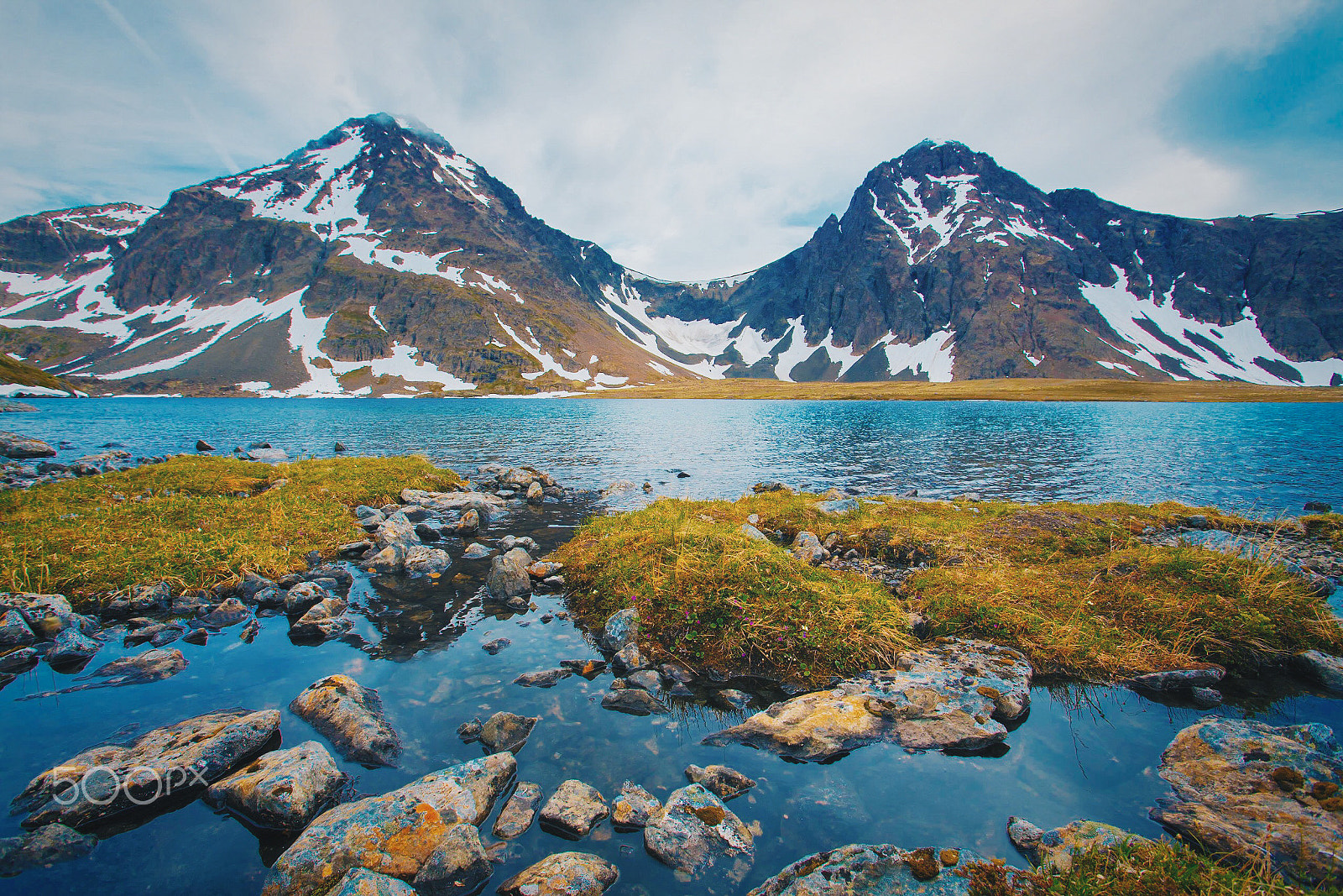 Sony a7R II + 17-40mm F4 G SSM sample photo. "twin peaks", rabbit lake trail, alaska photography
