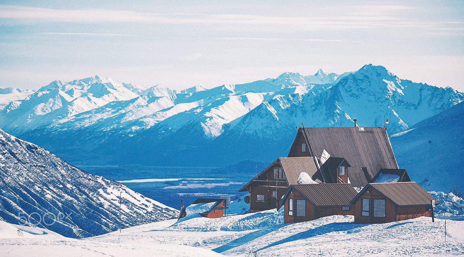 Sony a7R II + Sony FE 70-200mm F4 G OSS sample photo. "castles in the sky", hatcher pass lodge, alaska photography