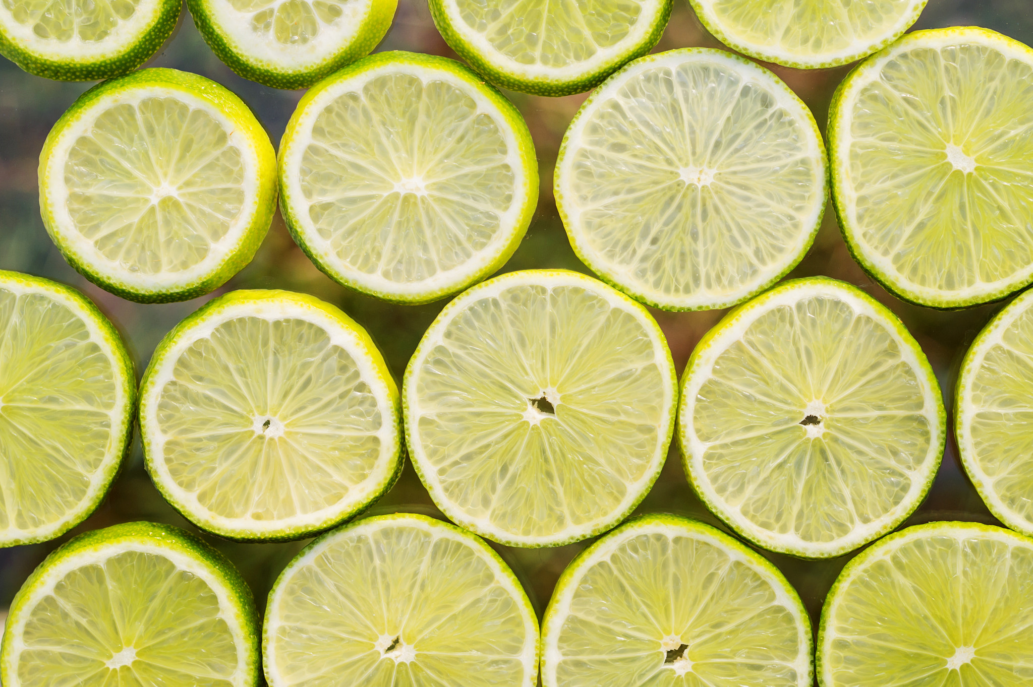 Nikon D4S + Nikon AF Nikkor 50mm F1.8D sample photo. Fresh fruit slices abstract seamless pattern background, green l photography