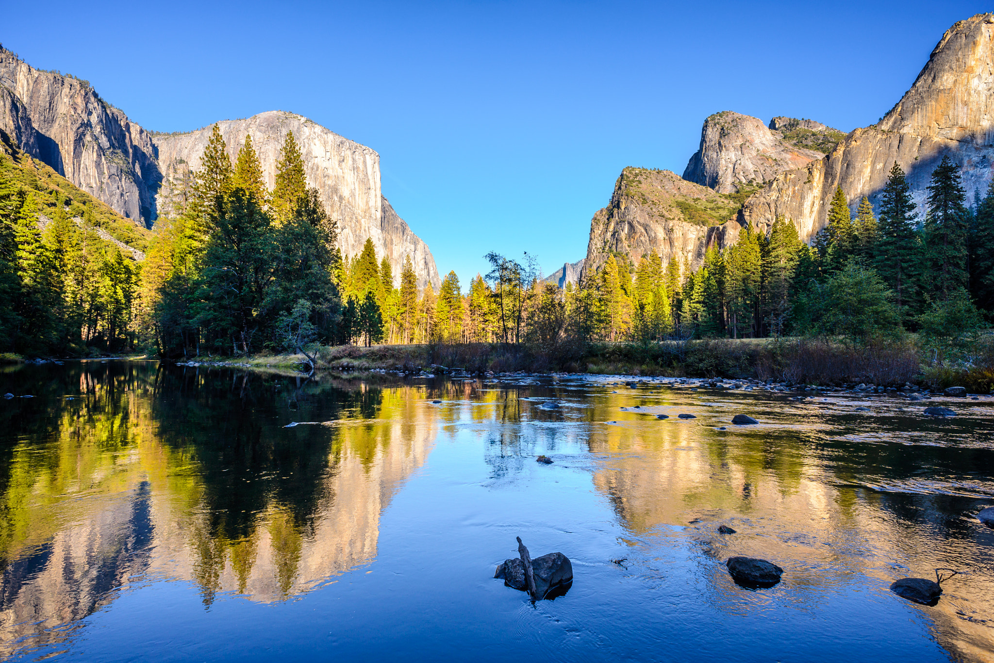 Nikon D610 + Nikon AF Nikkor 20mm F2.8D sample photo. Yosemite valley photography