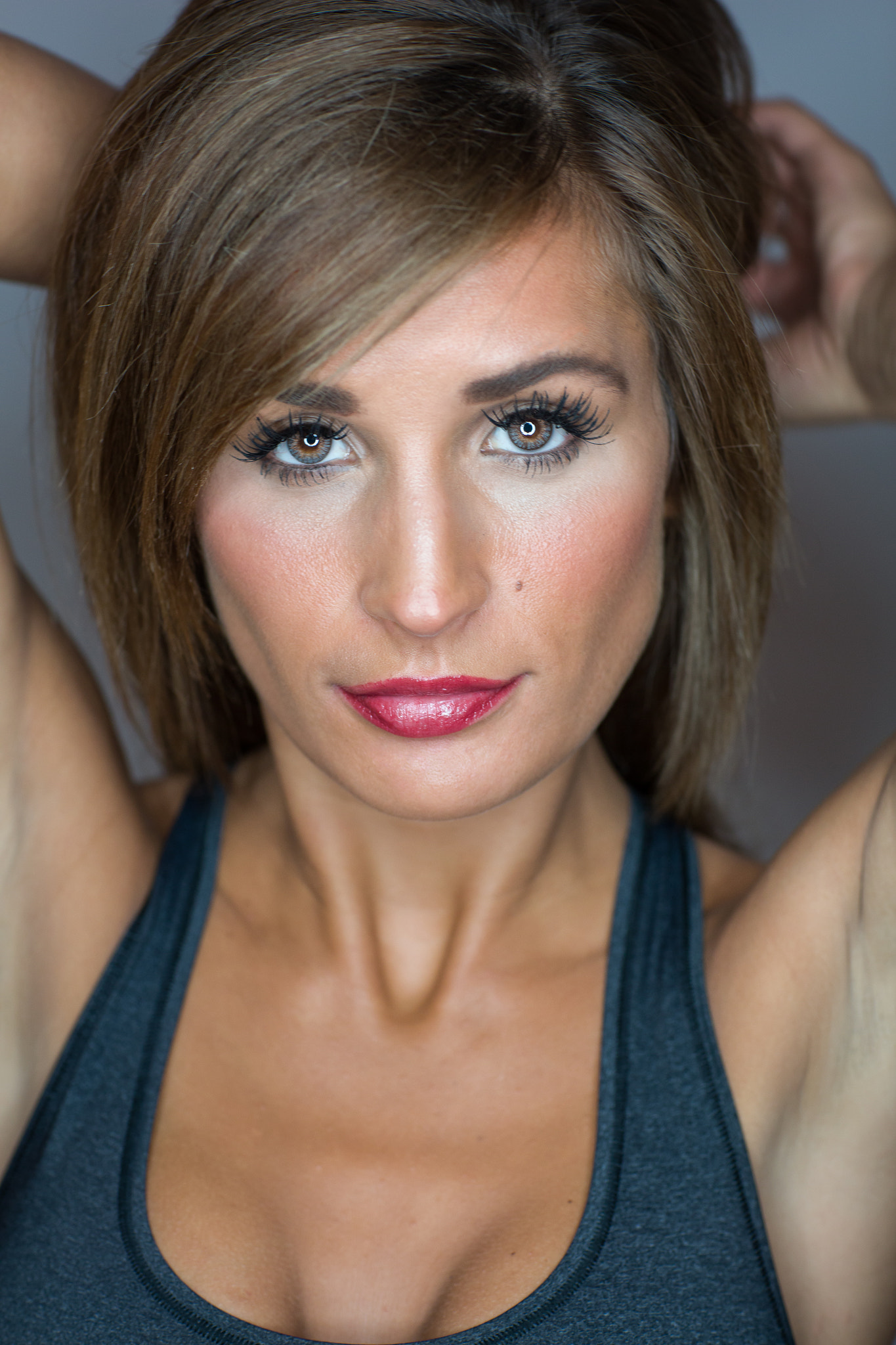 Canon EOS 5DS + Canon EF 85mm F1.2L II USM sample photo. Red lips photography