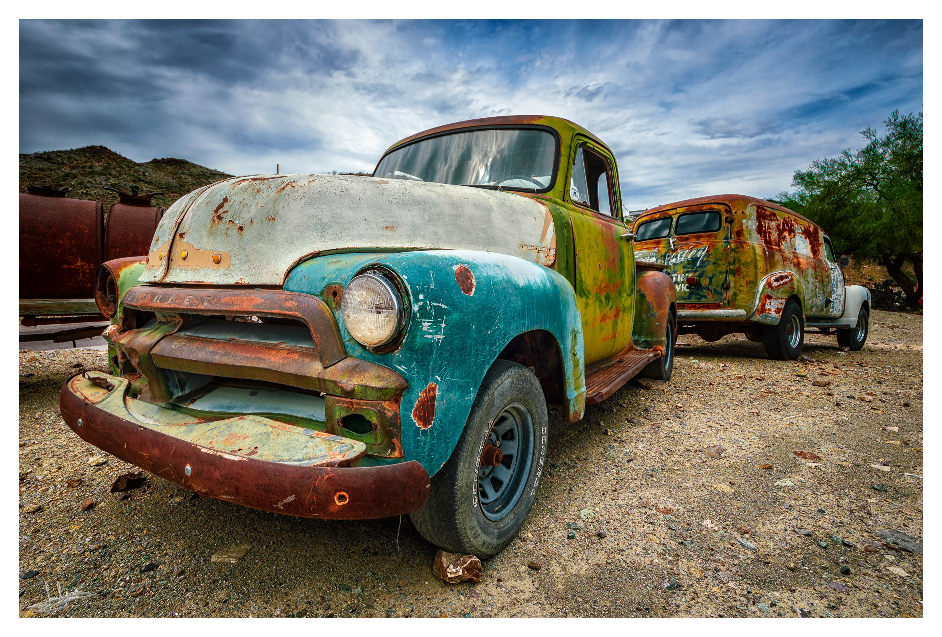 Sigma 8-16mm F4.5-5.6 DC HSM sample photo. Old chevy photography