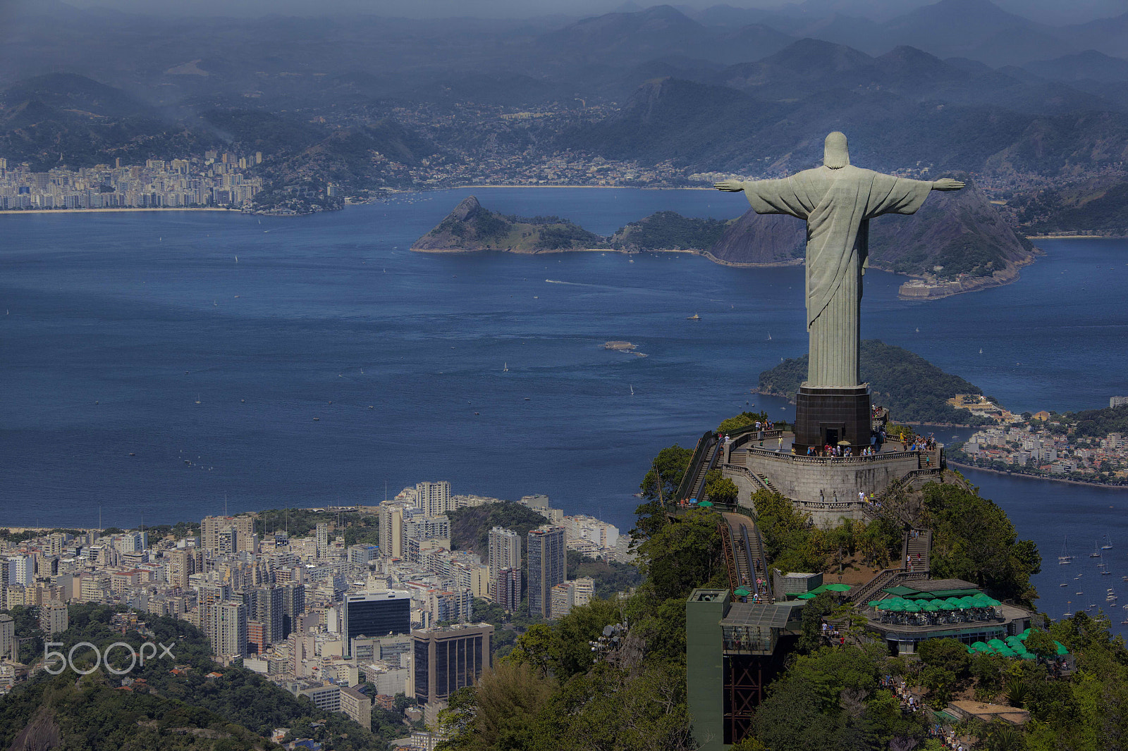 Canon EF 28-300mm F3.5-5.6L IS USM sample photo. Christ redeemer statue - estátua cristo redentor photography