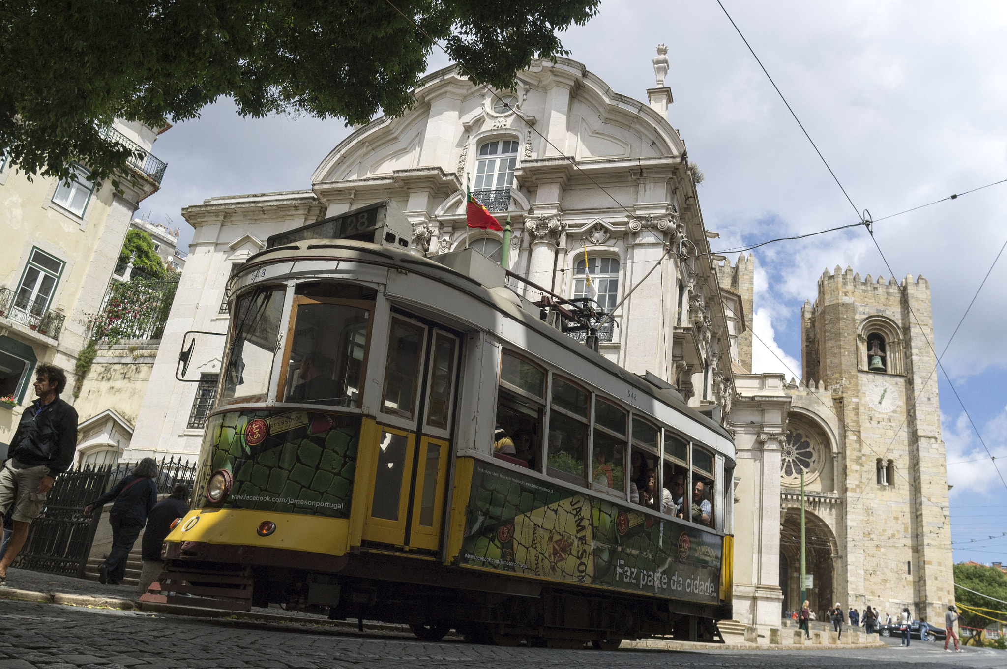 Sony SLT-A37 sample photo. Lisbon tram photography