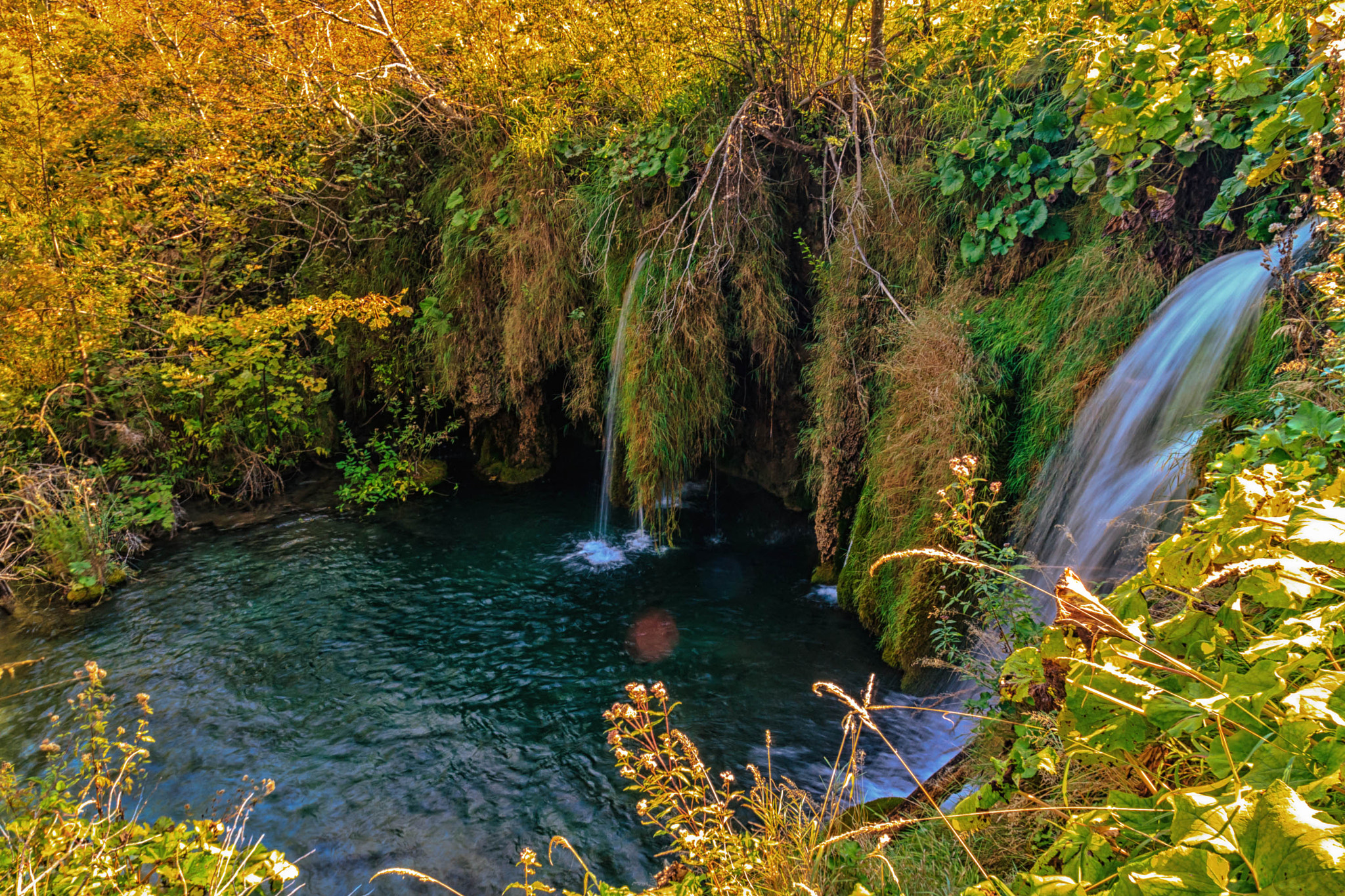 Canon EF-S 17-55mm F2.8 IS USM sample photo. Autumn in plitvice photography