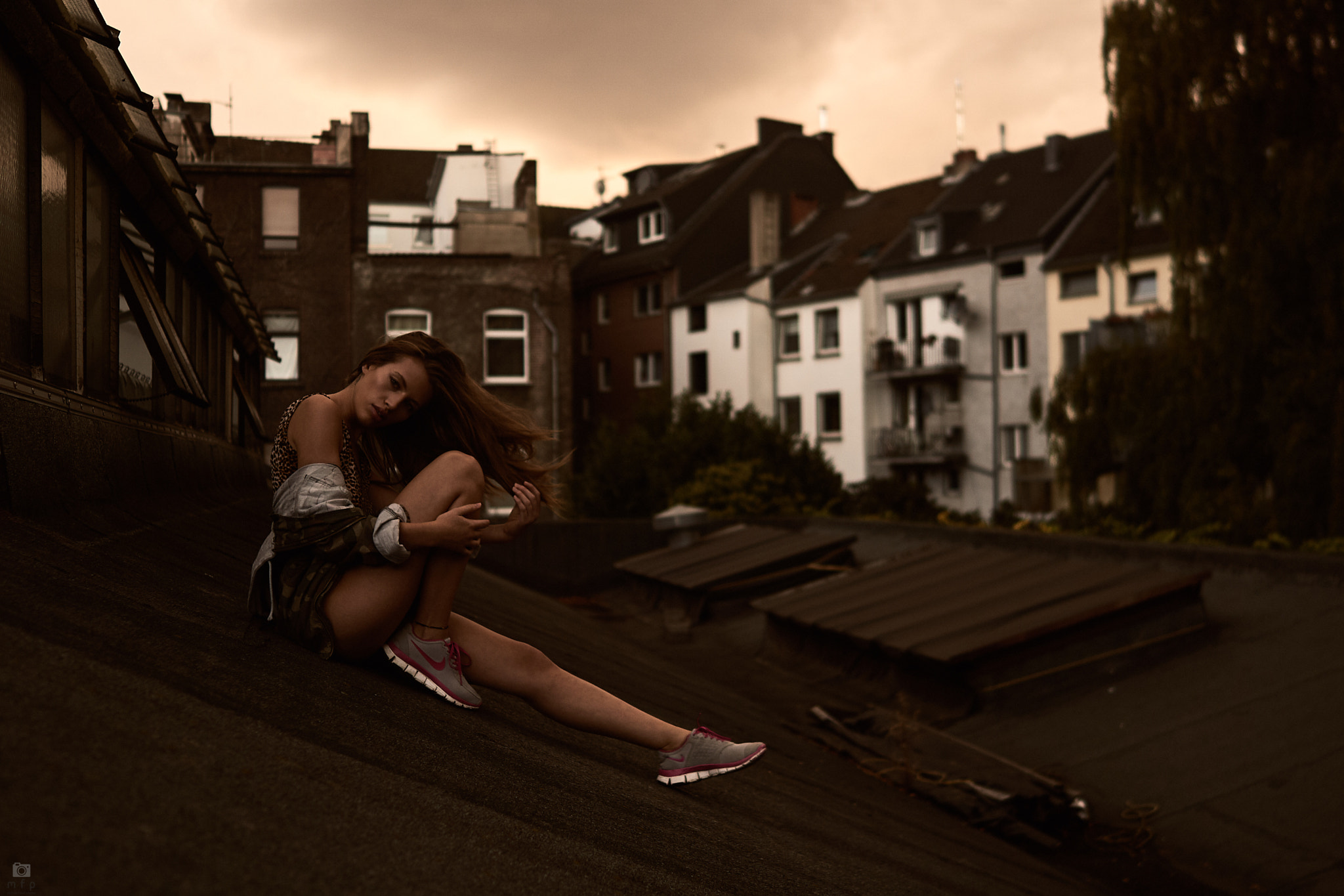 ZEISS Batis 25mm F2 sample photo. Rooftop series photography