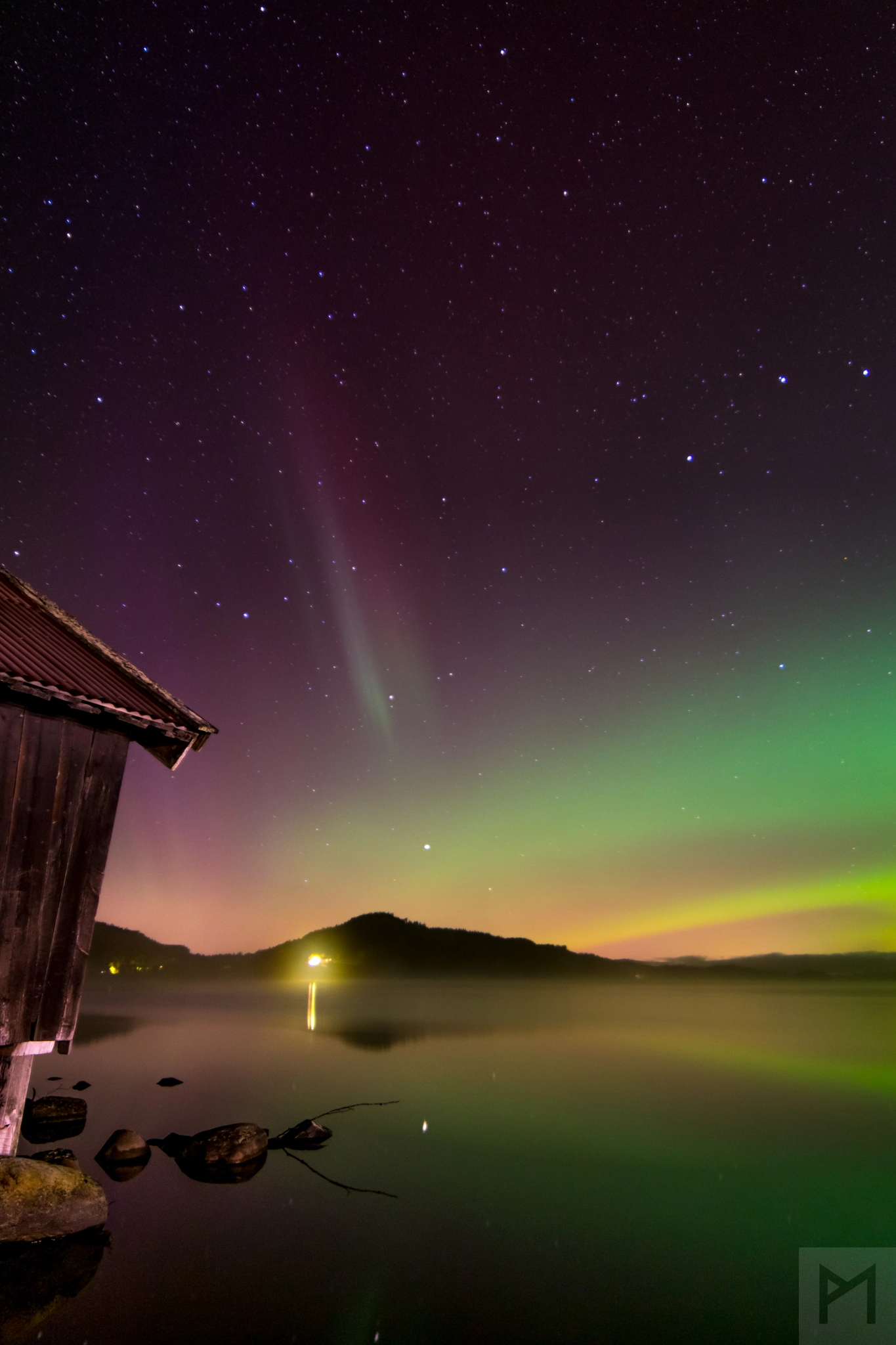 Nikon D5300 + Samyang 14mm F2.8 ED AS IF UMC sample photo. Aurora show by the boathouse photography