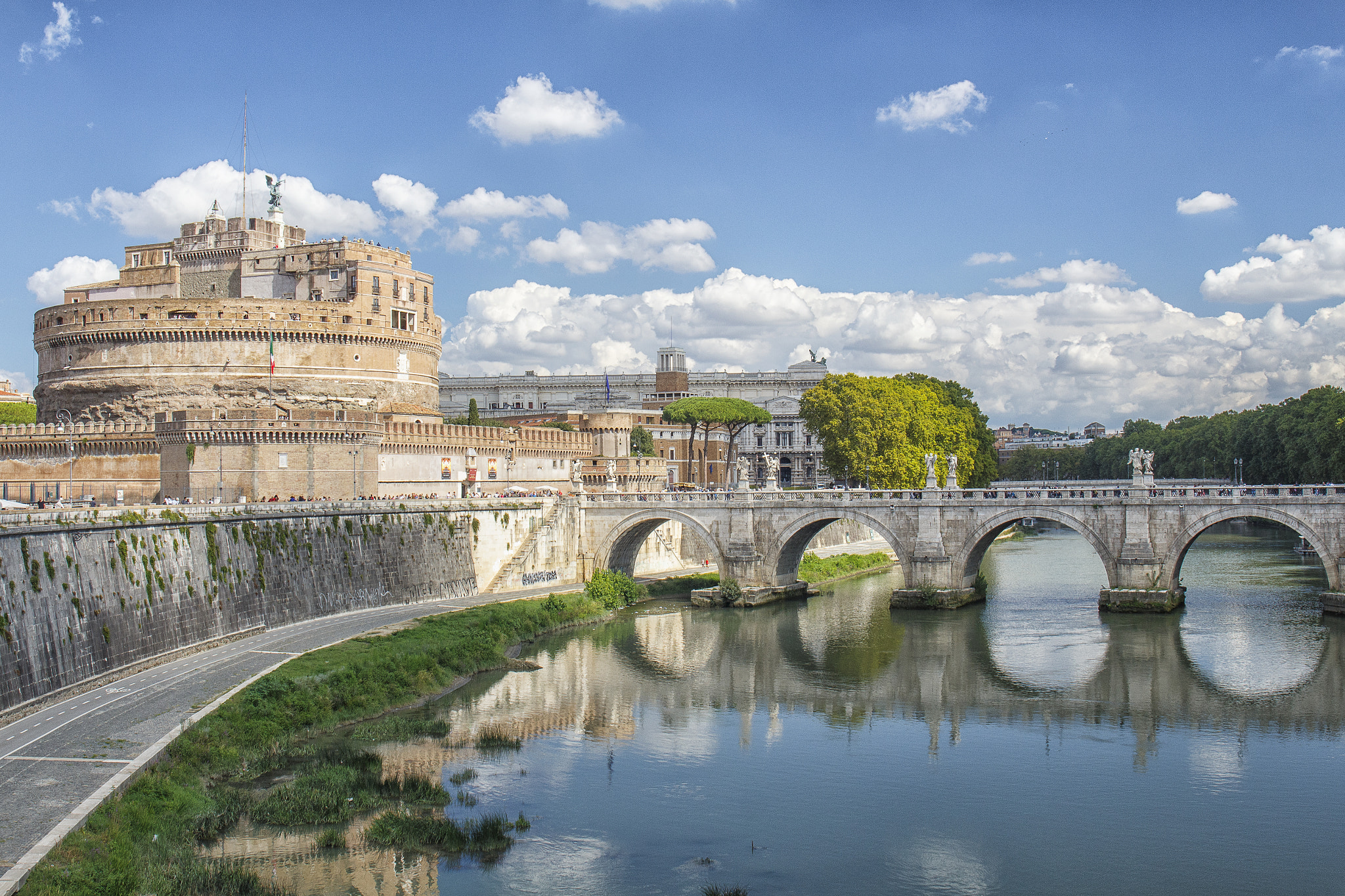 Canon EF 24-70mm F4L IS USM sample photo. Saint angelo palace photography