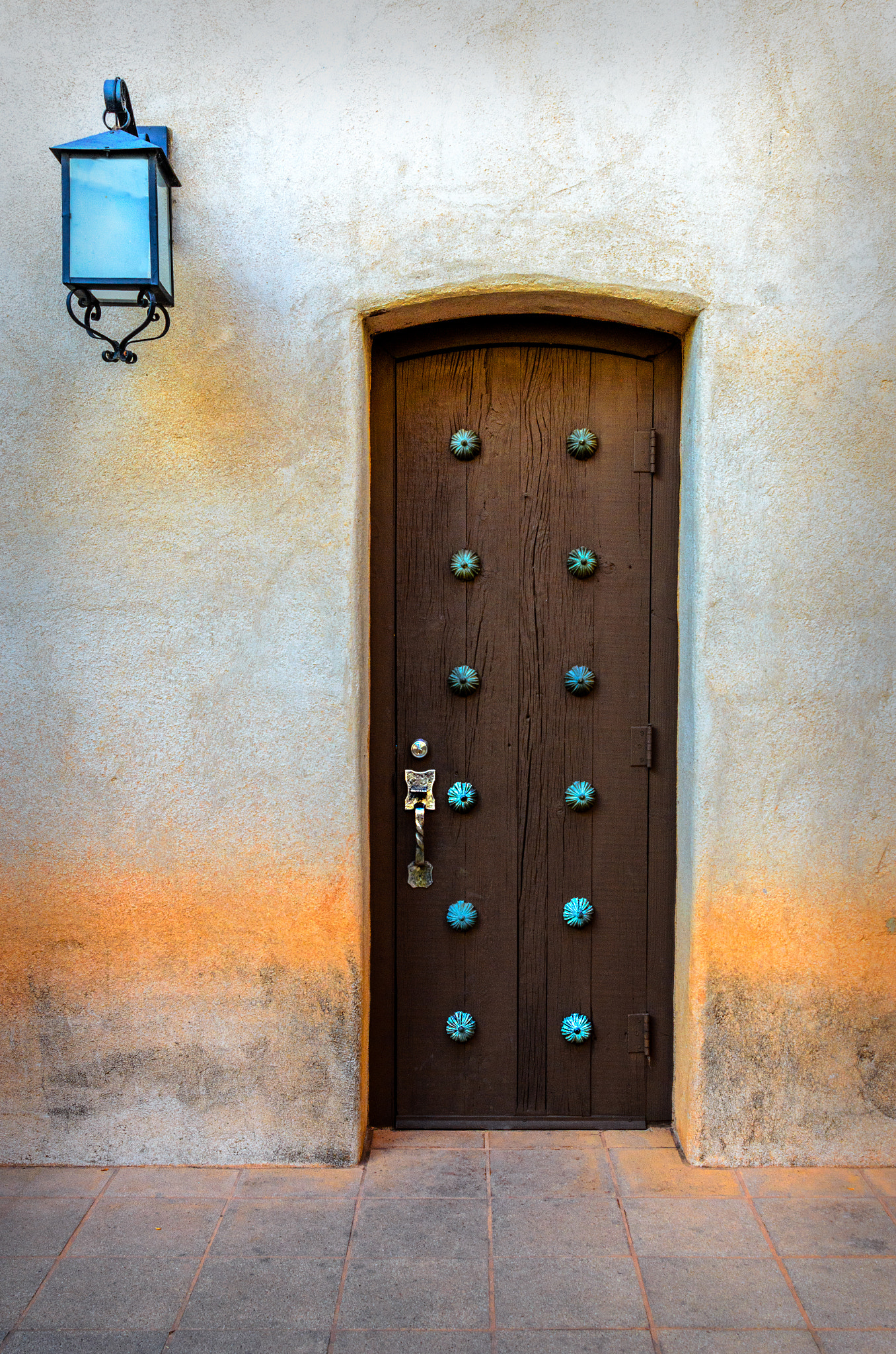 Nikon AF Nikkor 24-85mm F2.8-4D IF sample photo. Sedona door photography