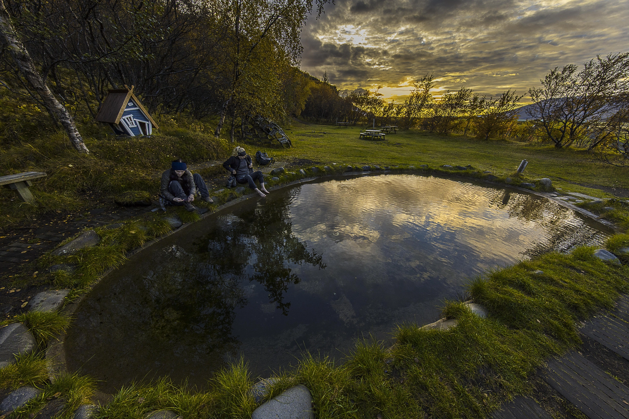 Canon EOS 5DS + Canon EF 11-24mm F4L USM sample photo. Hot spring break. photography