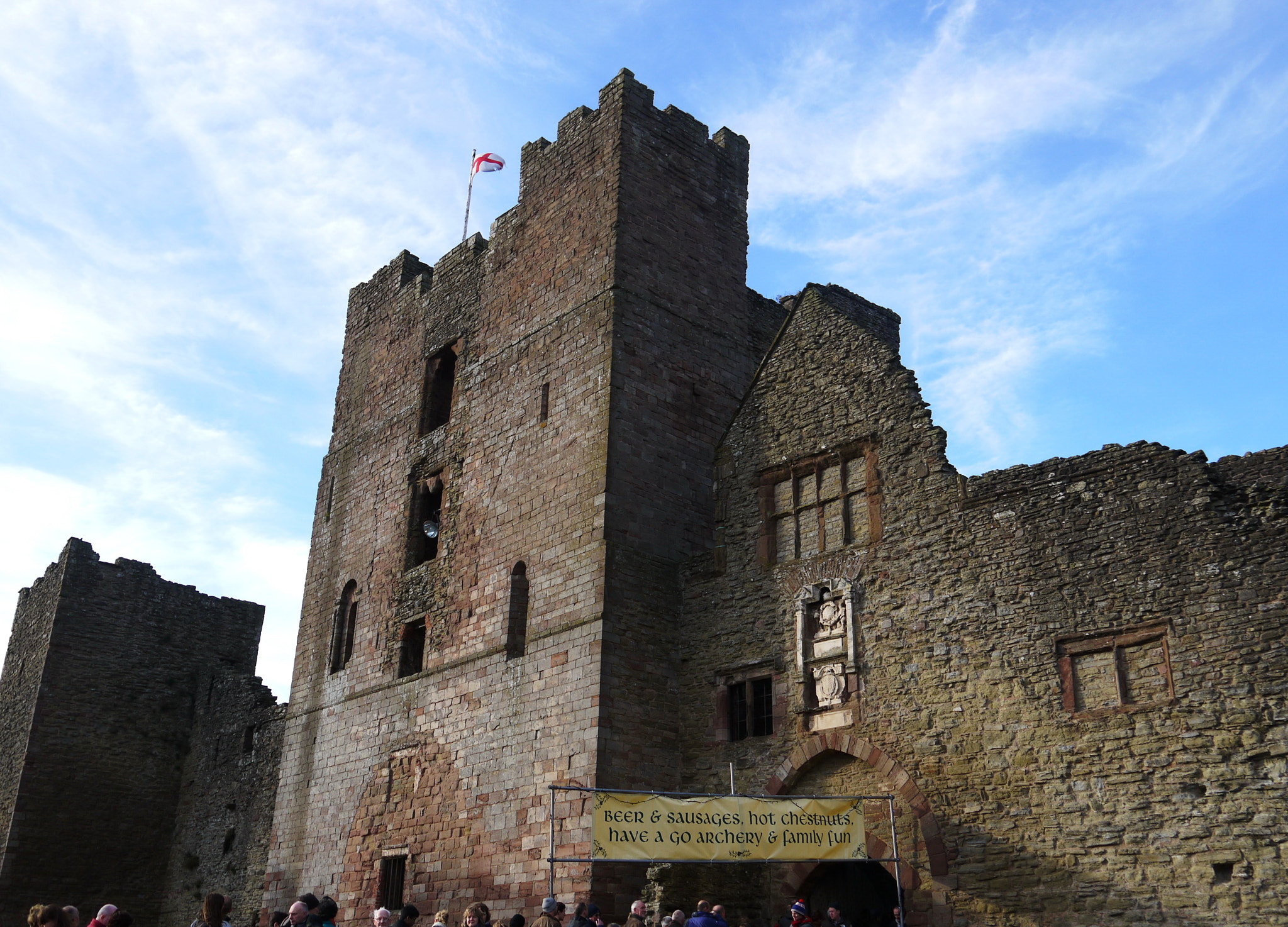 Panasonic Lumix DMC-GF3 + IO 14-42mm F3.5-5.6 sample photo. Ludlow castle, wales,  uk photography