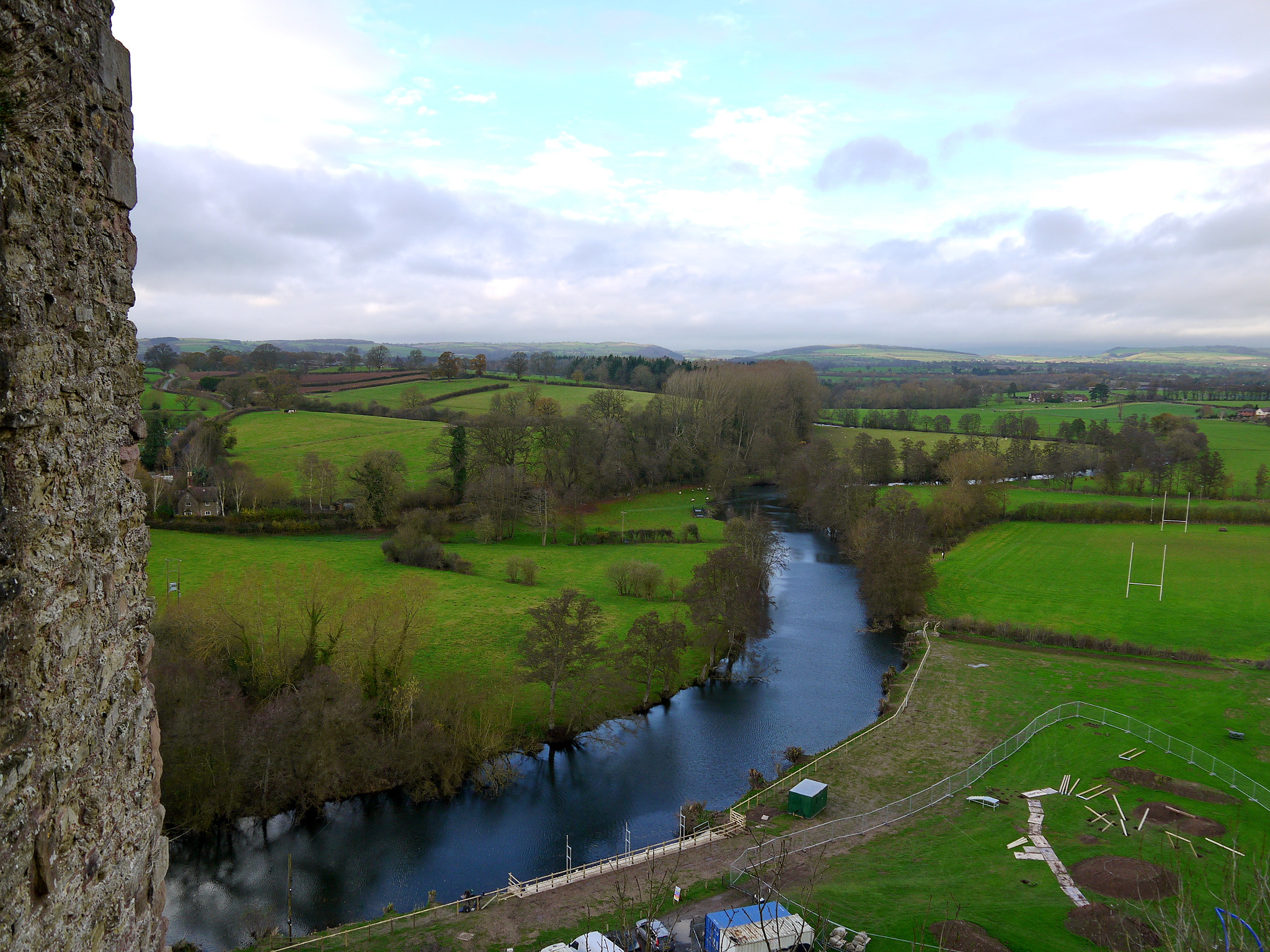Panasonic Lumix DMC-GF3 + IO 14-42mm F3.5-5.6 sample photo. Ludlow castle, wales,  uk photography