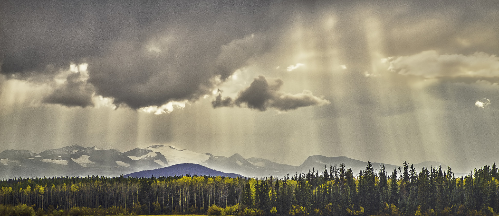 Sony 75-300mm F4.5-5.6 sample photo. Storm approaching photography