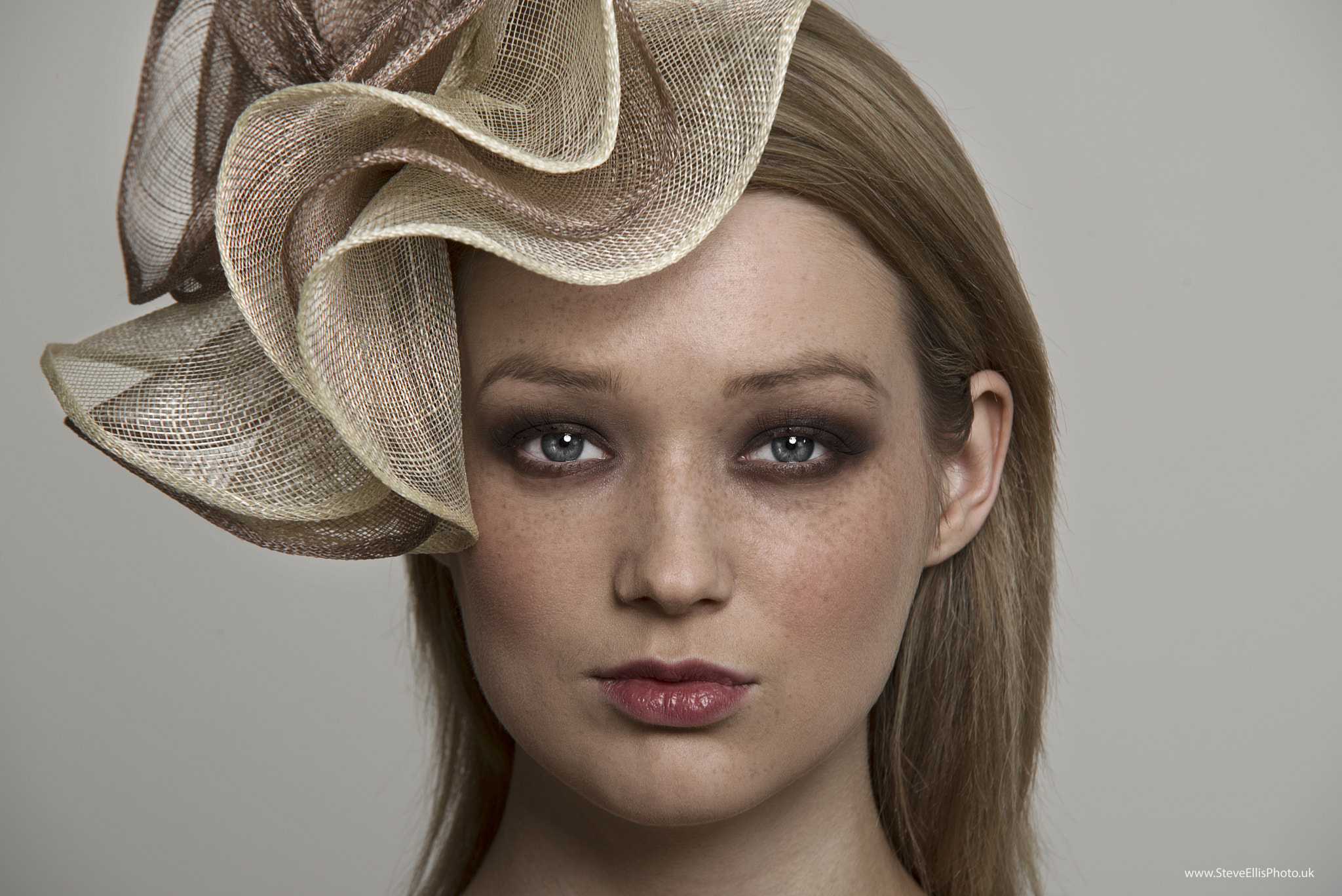 Sigma 70-200mm F2.8 EX DG Macro HSM II sample photo. Millinery ii photography