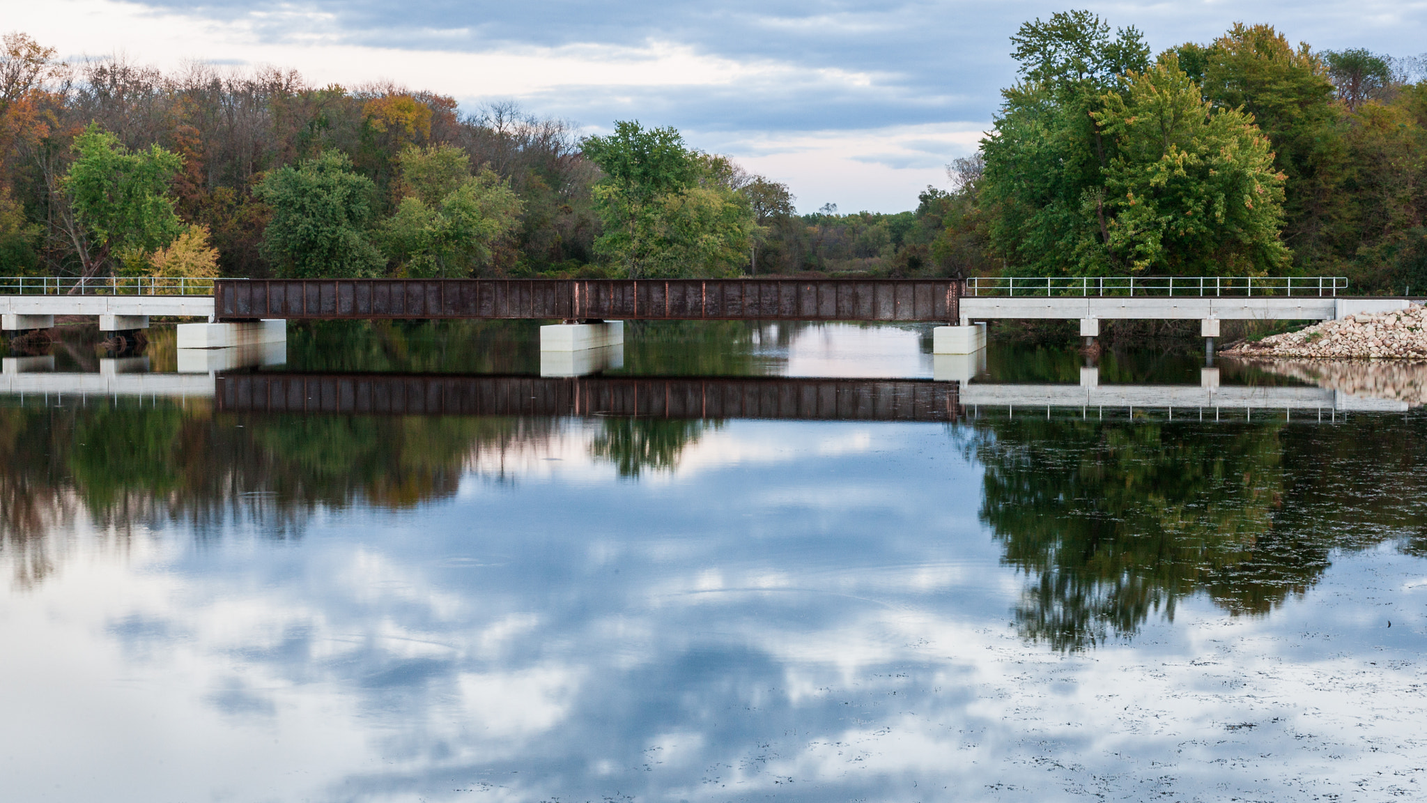 Canon EOS-1Ds Mark III sample photo. Rr bridge photography