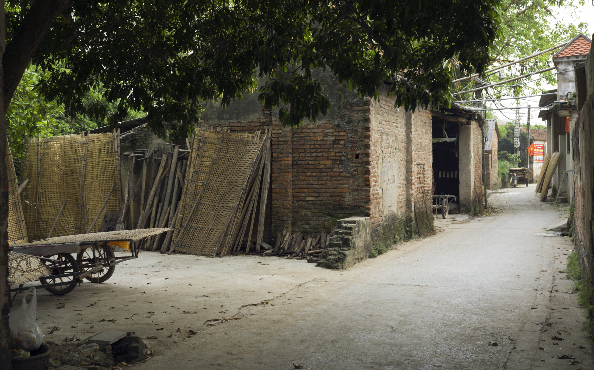 Sony FE 28mm F2 sample photo. Huu hoa village photography